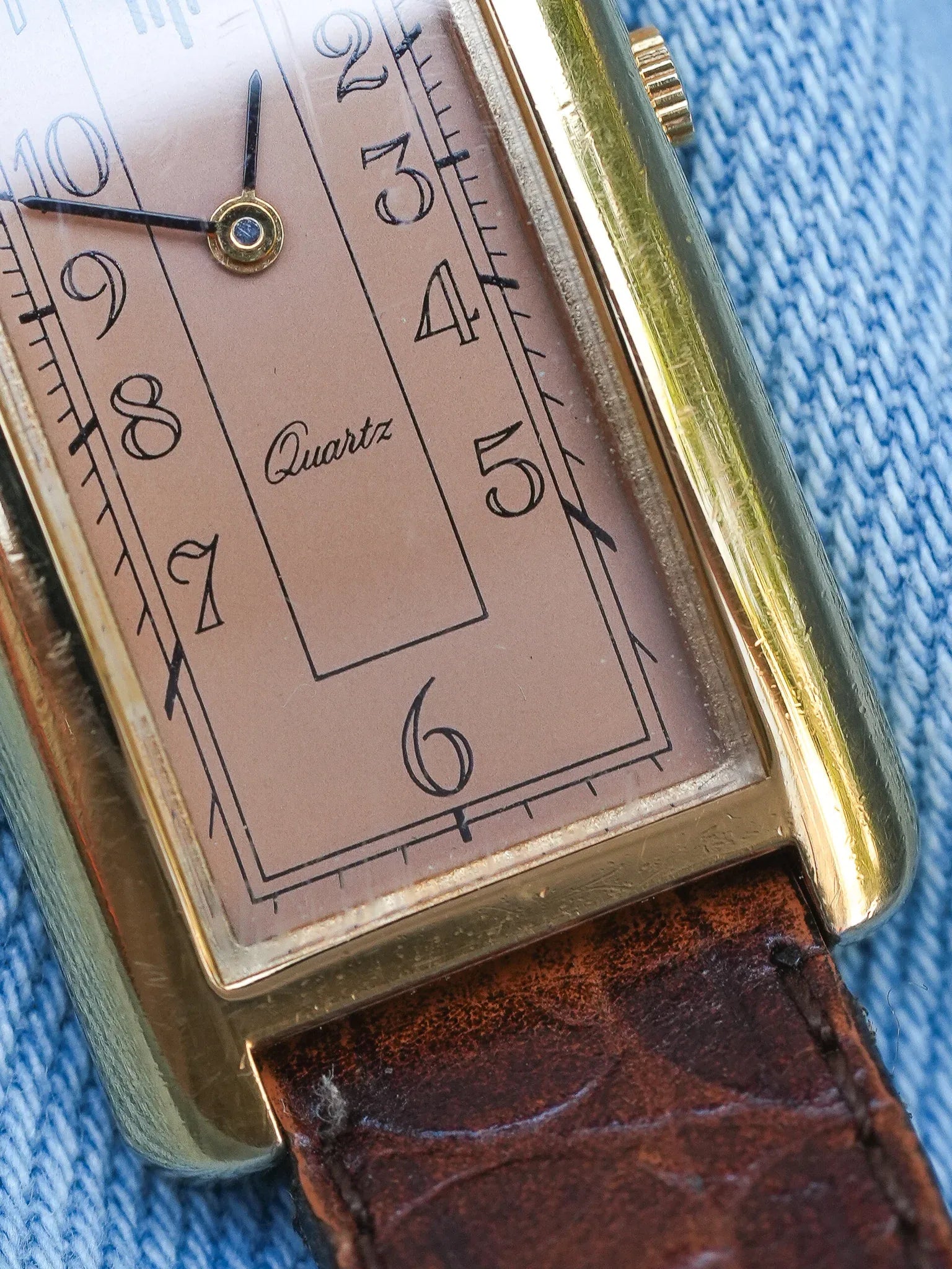 Lip - Tank Allongée Arrondie Saumon Plaqué or - 1990s - Atelier Victor