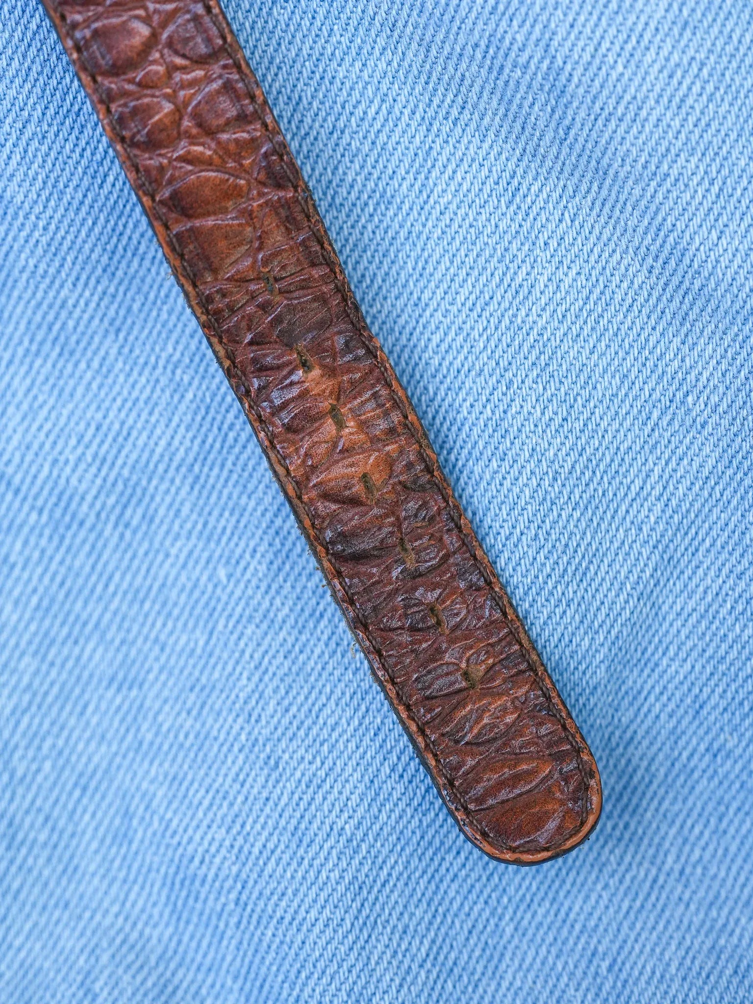 Lip - Tank Allongée Arrondie Saumon Plaqué or - 1990s - Atelier Victor