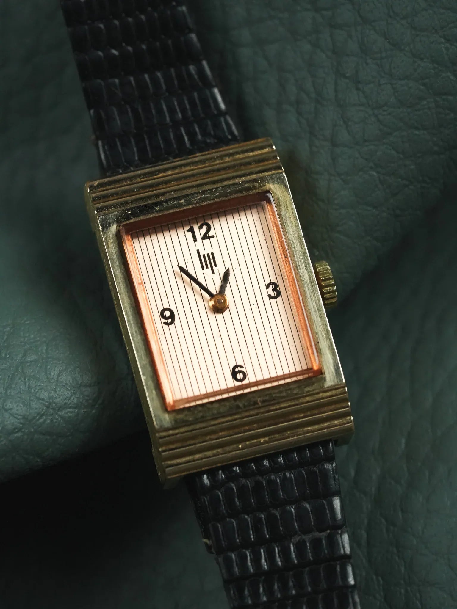 Lip - Tank Or Cadran Saumon Tapissé - 1970s - Atelier Victor