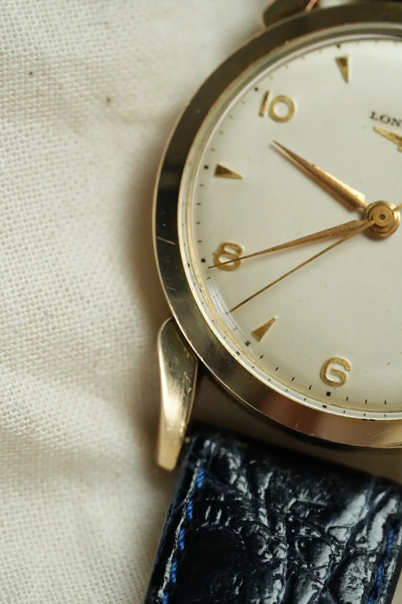 Longines - 8418 Cornes Gouttes d'eau plaqué or index - 1960s - Atelier Victor