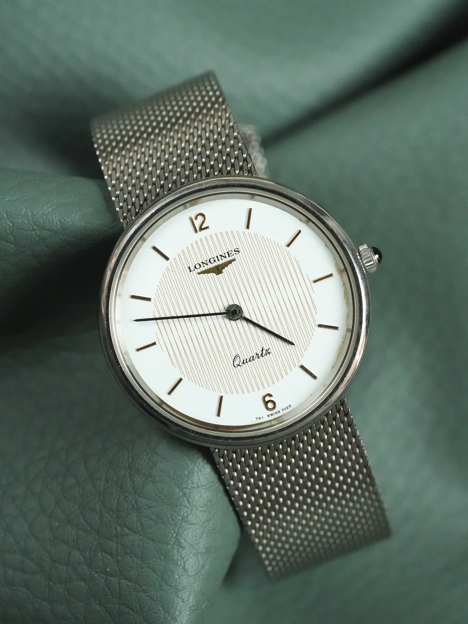 Longines - Acier en maille milanaise tapisserie or - 1980s - Atelier Victor - Vintage  Shop