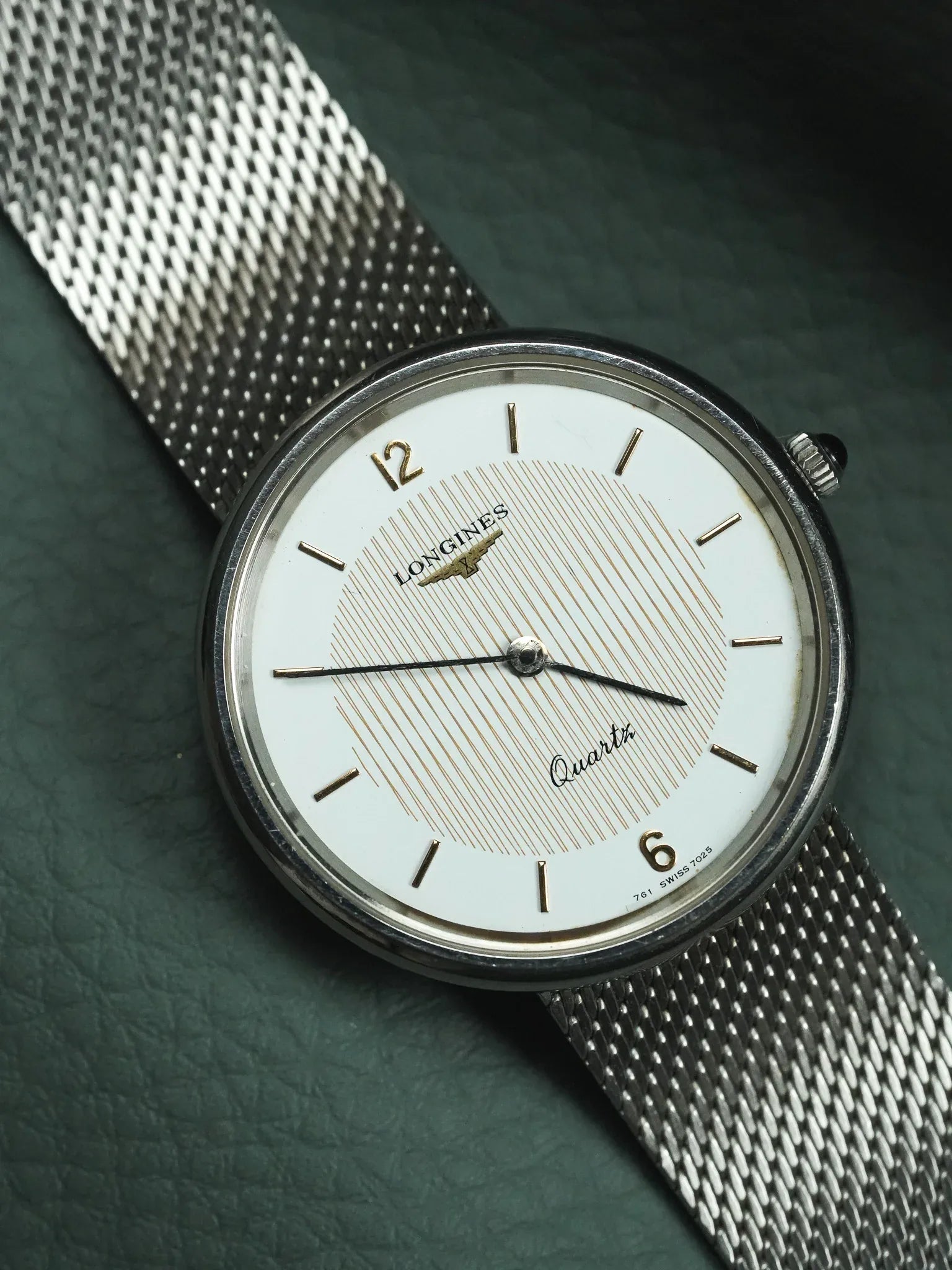 Longines - Acier en maille milanaise tapisserie or - 1980s - Atelier Victor - Vintage  Shop