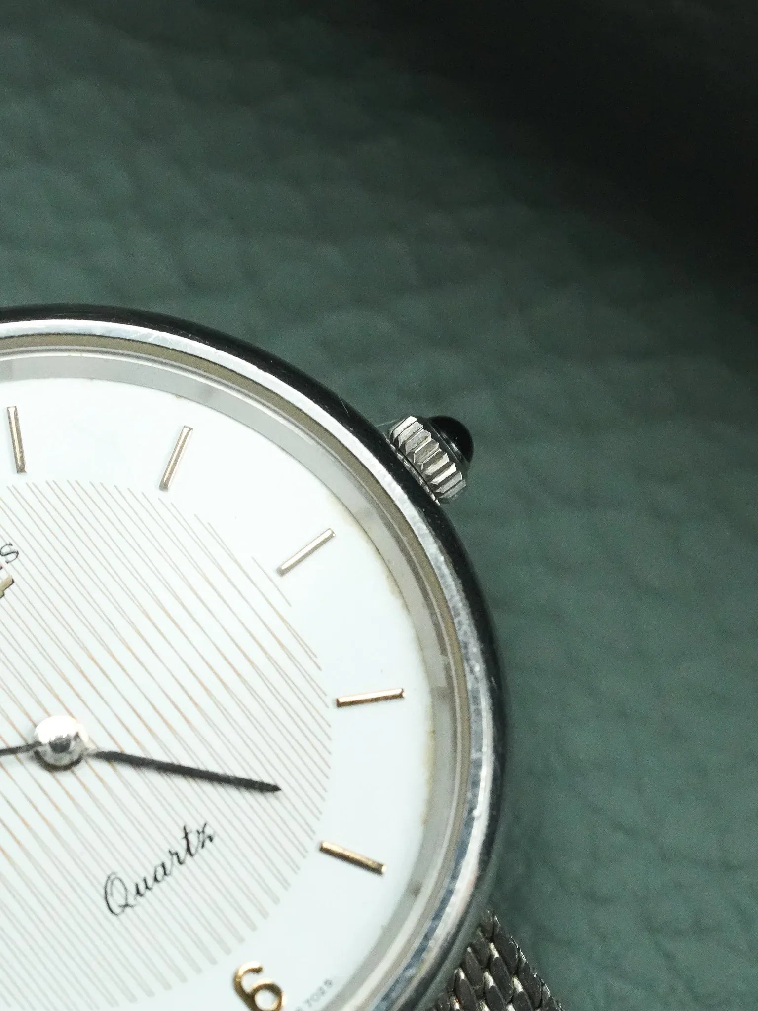 Longines - Acier en maille milanaise tapisserie or - 1980s - Atelier Victor - Vintage  Shop
