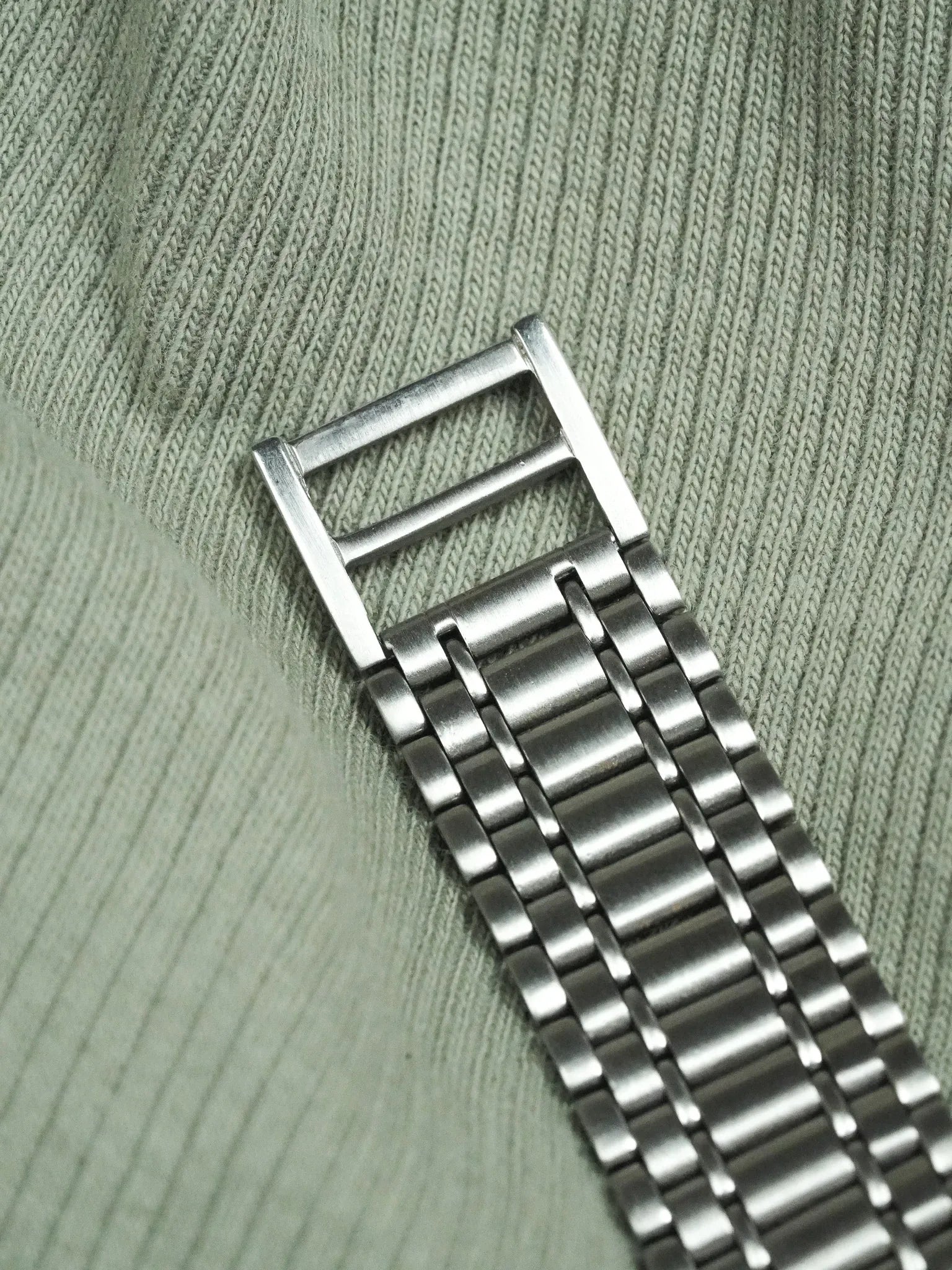 Longines - Bracelet Acier Maille Lunette Or - Papier - 1991 - Atelier Victor