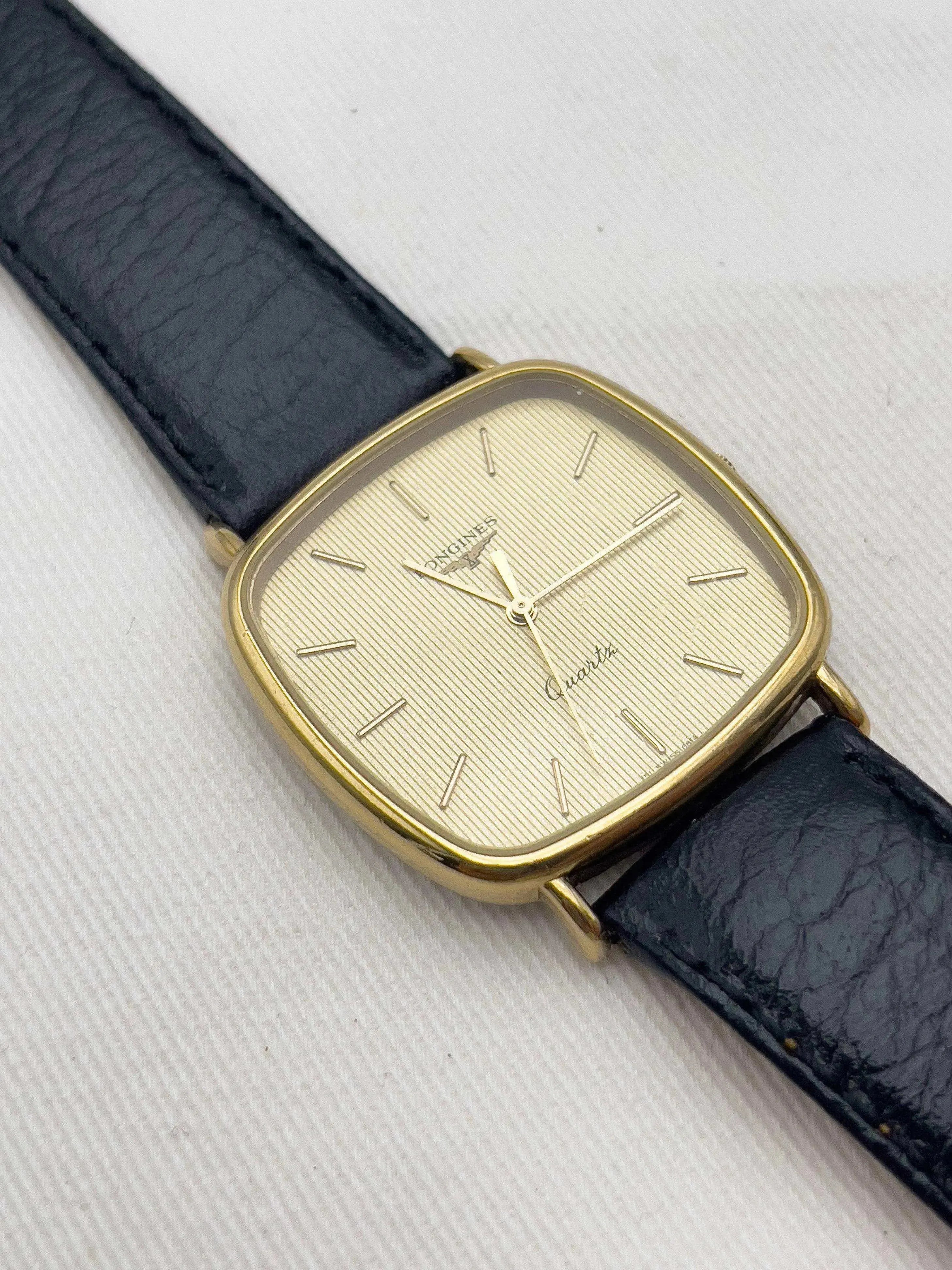 Longines - Carré Tapissée Gold - 1982 - Atelier Victor Paris - Vintage Watch Shop Dubai