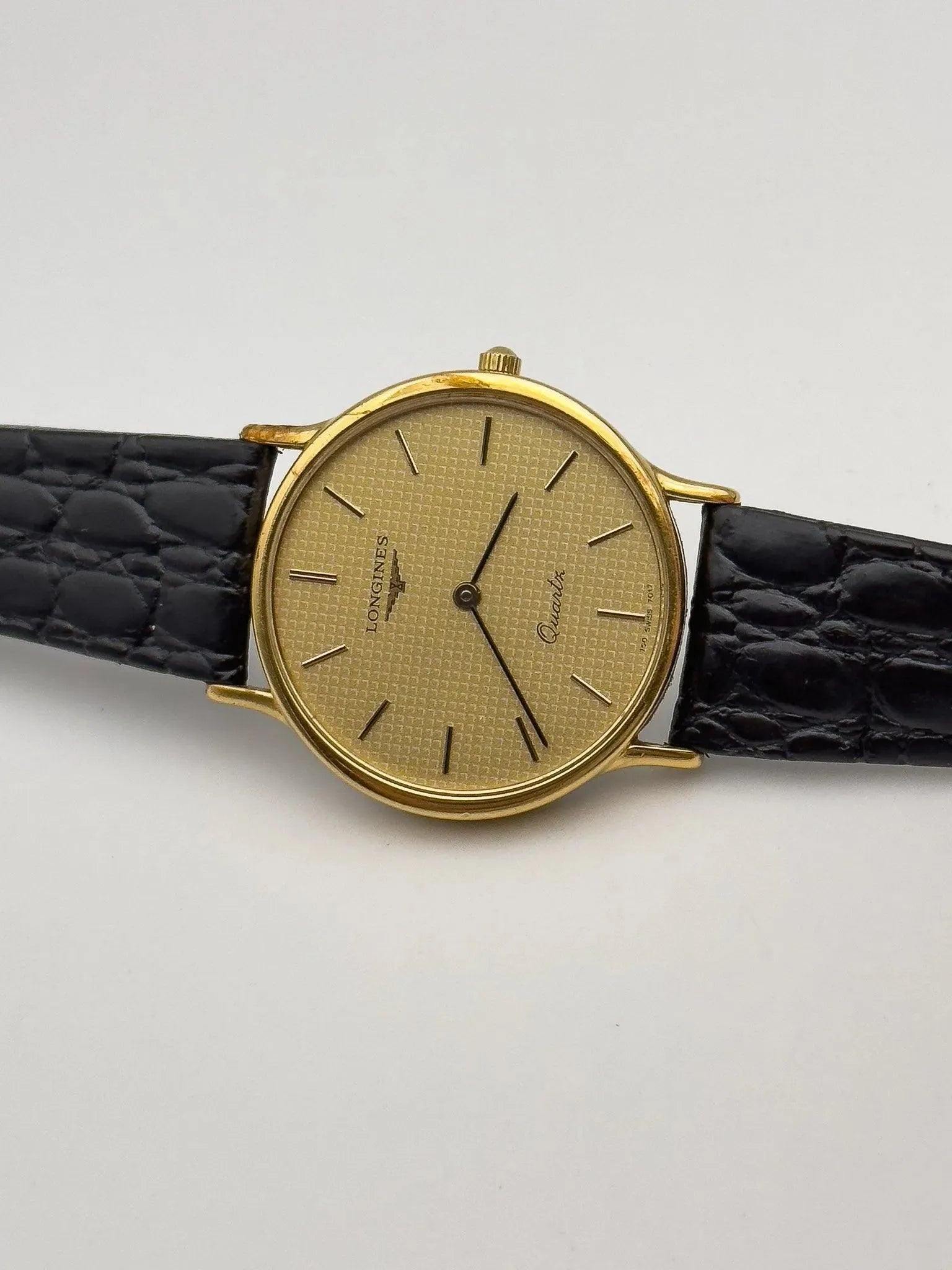 Longines - Clous de Paris Circle Gold - 1980s - Atelier Victor Paris - Vintage Watch Shop Dubai