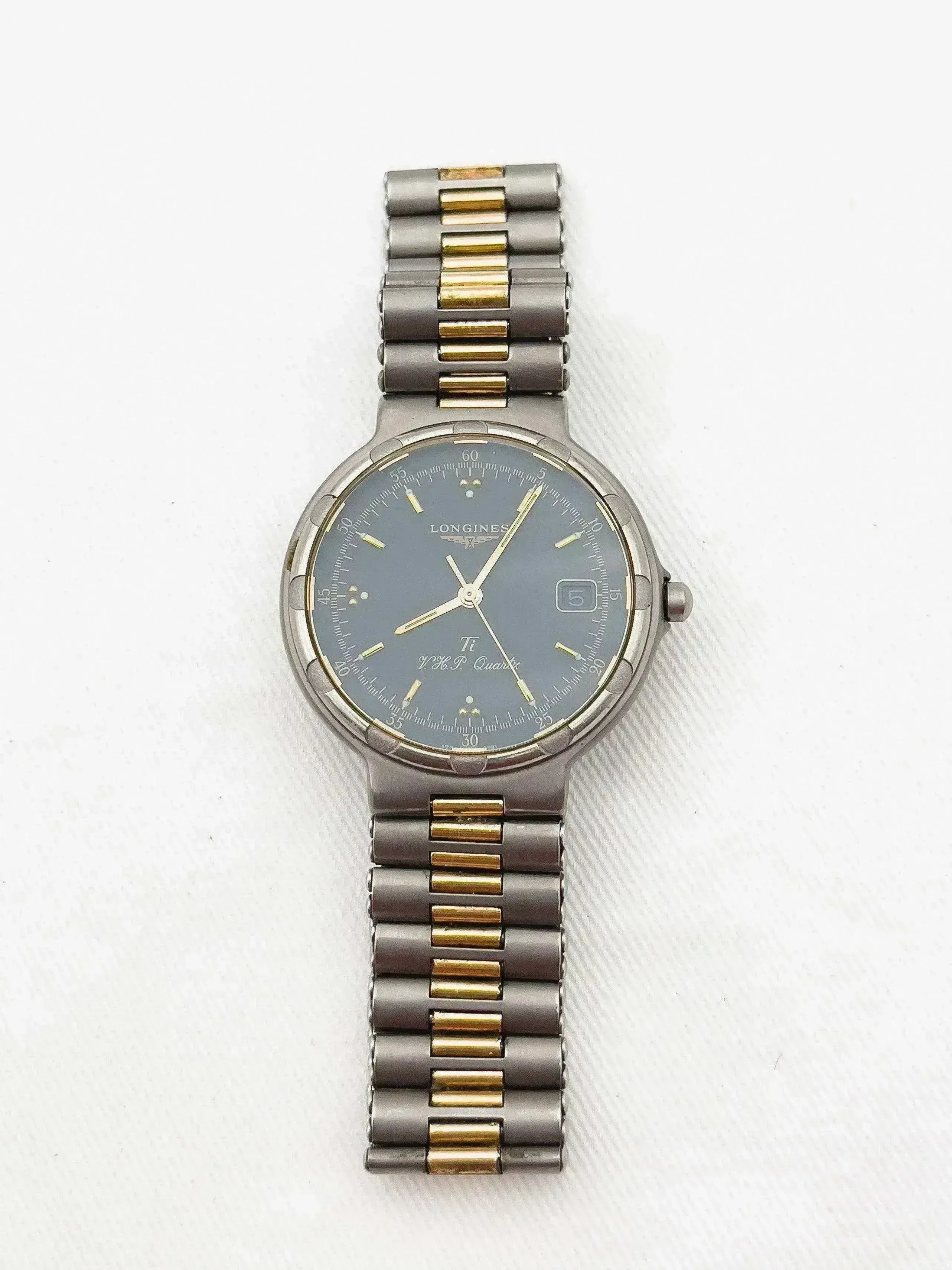 LONGINES Conquest Titanium and Goldロンジン Longines Conquest Titanium and Gold VHP (Very High Precision