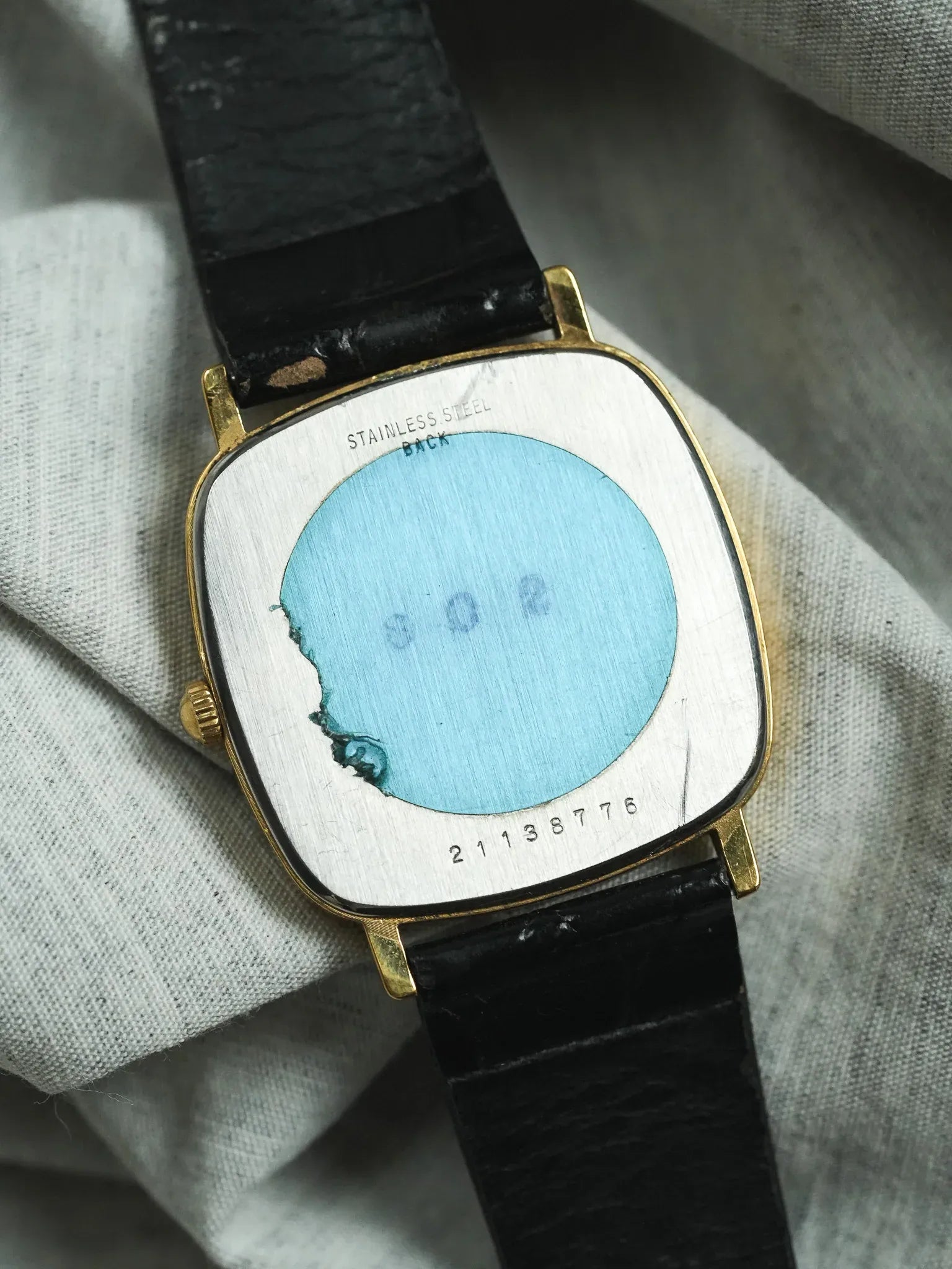 Longines - Coussin Or Cadran lin toute originale - 1980s - Atelier Victor