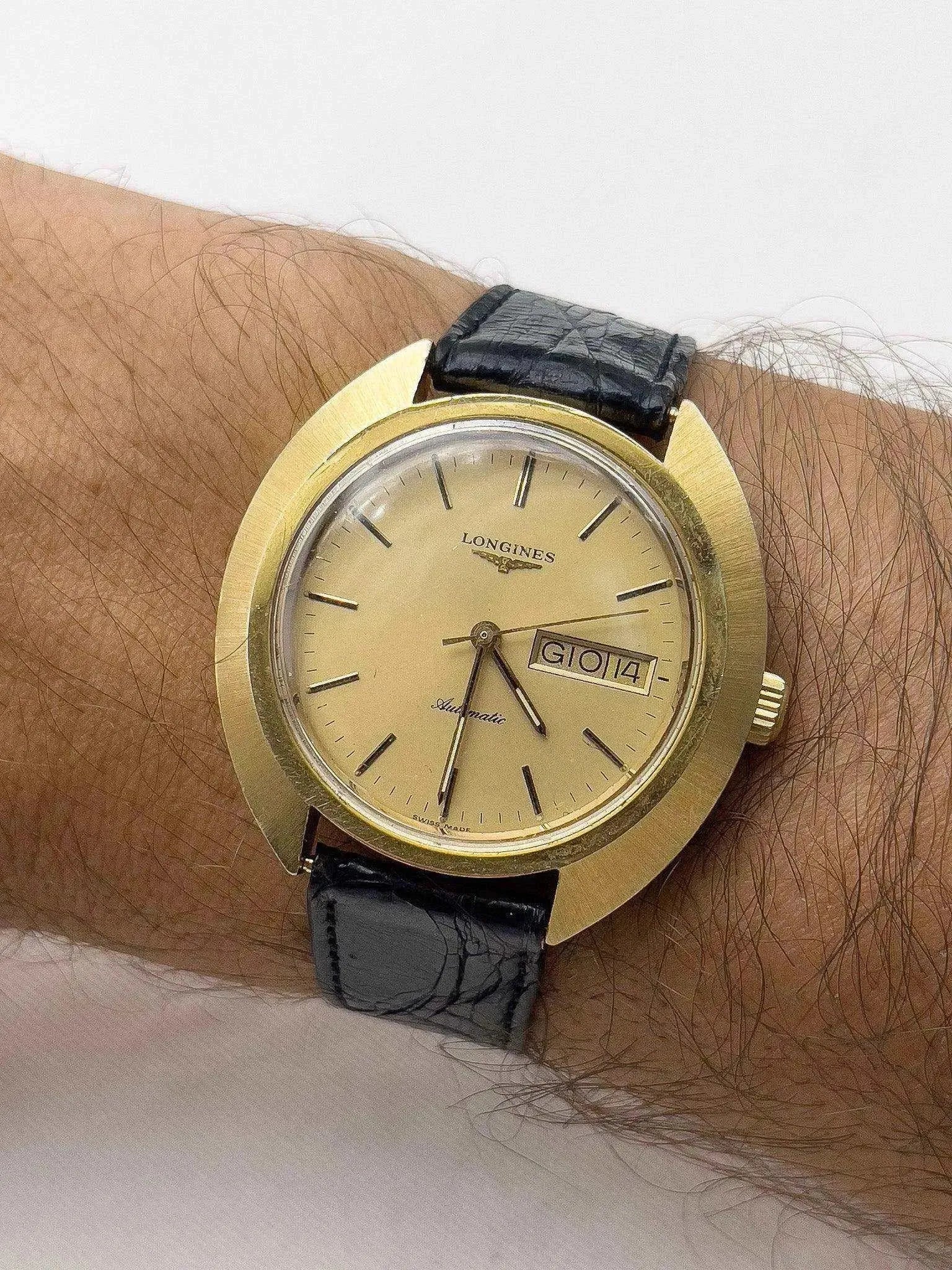 Longines - Disco Volante - 1979 - Atelier Victor Paris - Vintage Watch Shop Dubai