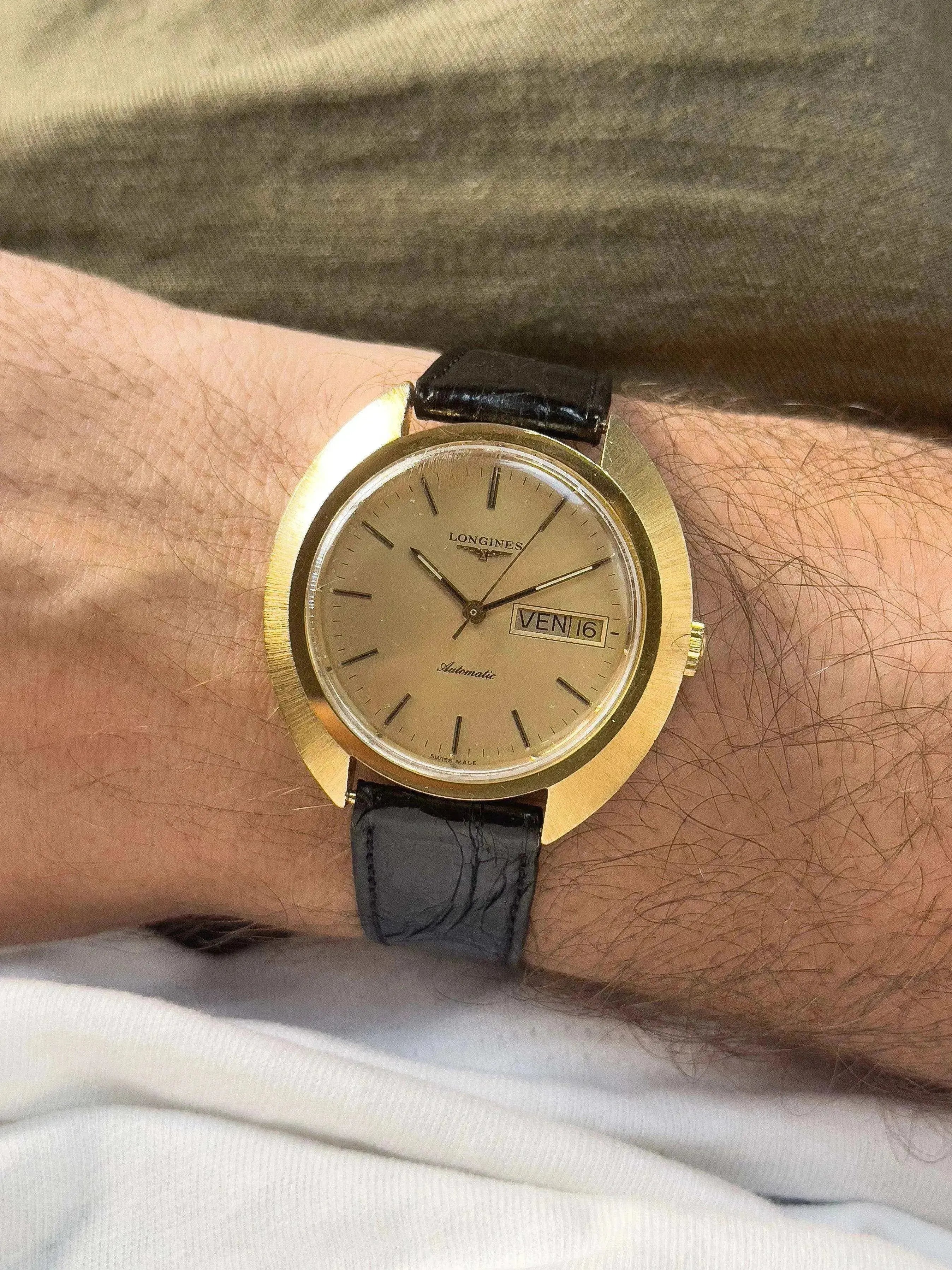 Longines - Disco Volante - 1979 - Atelier Victor Paris - Vintage Watch Shop Dubai