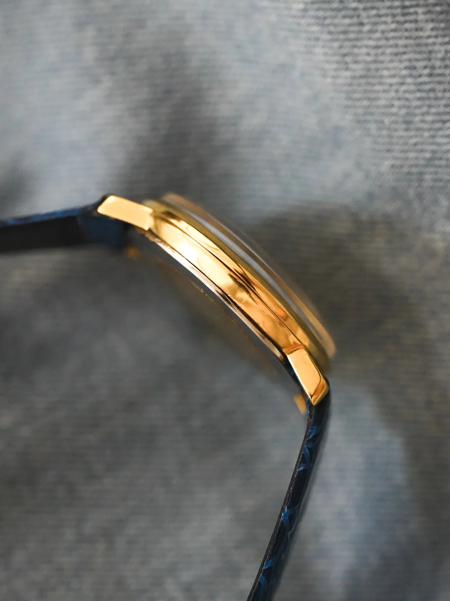 Longines - Dress Watch 6942 Plaqué or Index onyx - 1980s - Atelier Victor