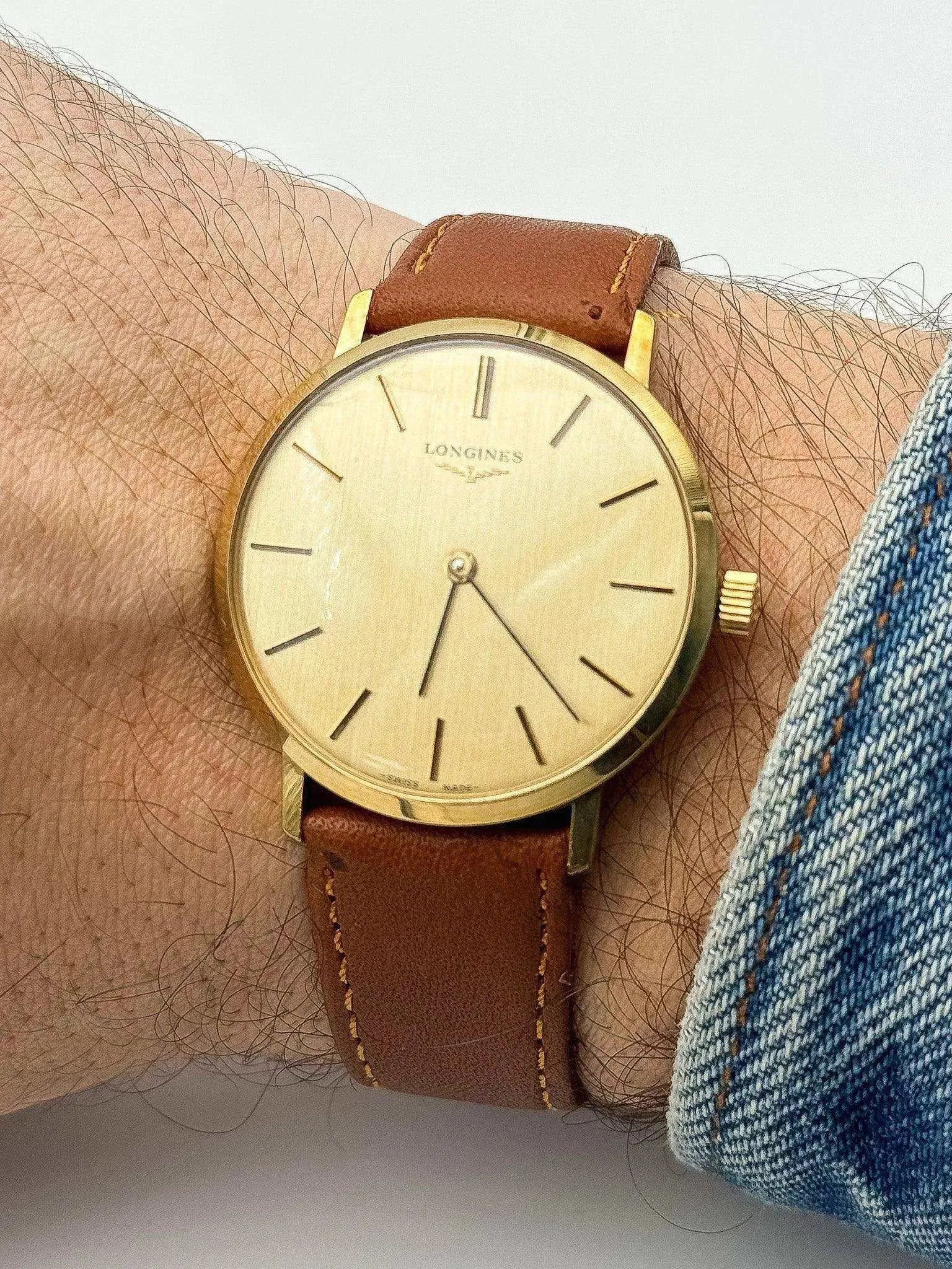 Longines - Dress Watch Linen Dial - BOX - 1976 - Atelier Victor Paris - Vintage Watch Shop Dubai