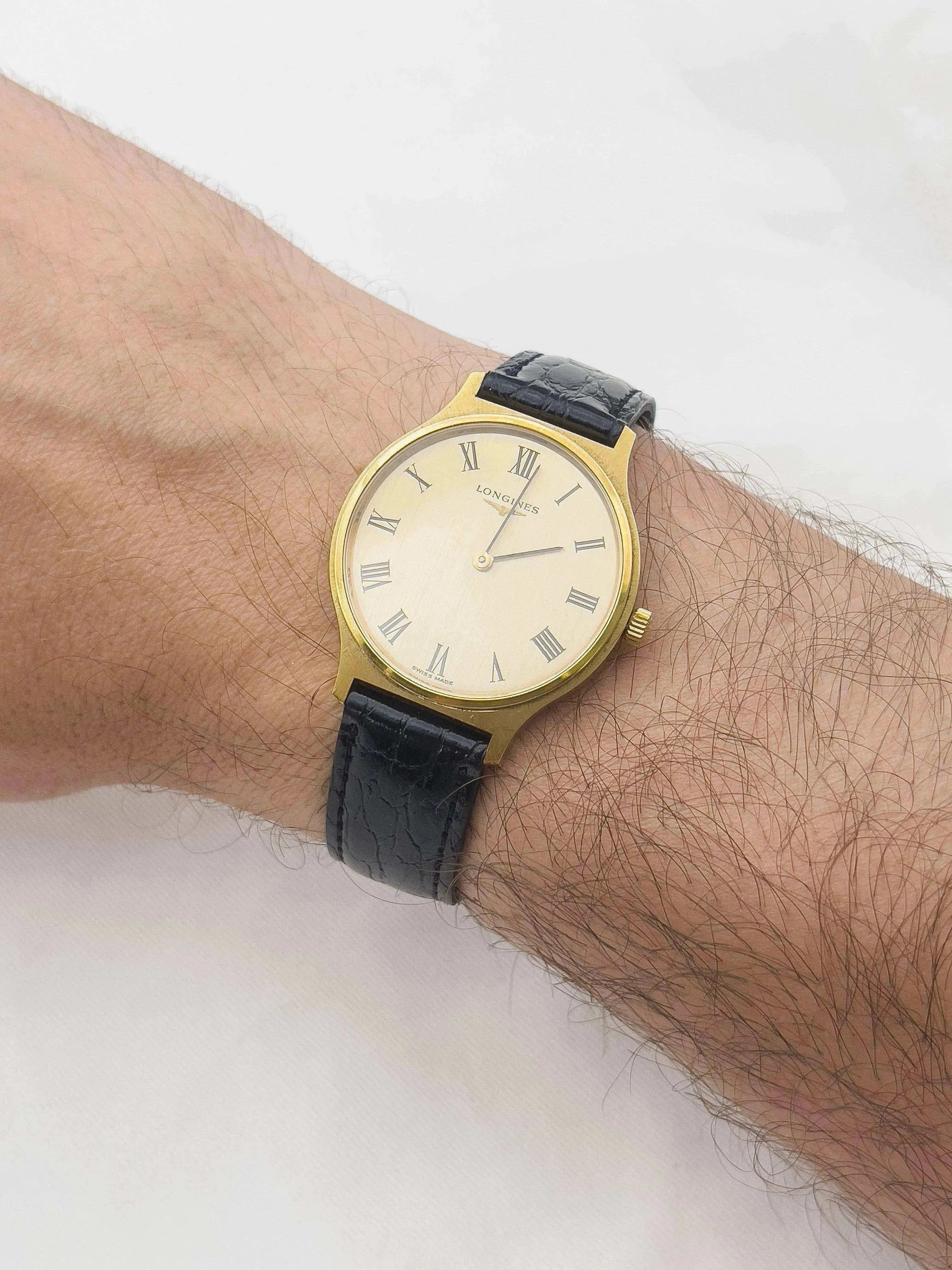 Longines - Flagship Gold - 1975 - Atelier Victor Paris - Vintage Watch Shop Dubai
