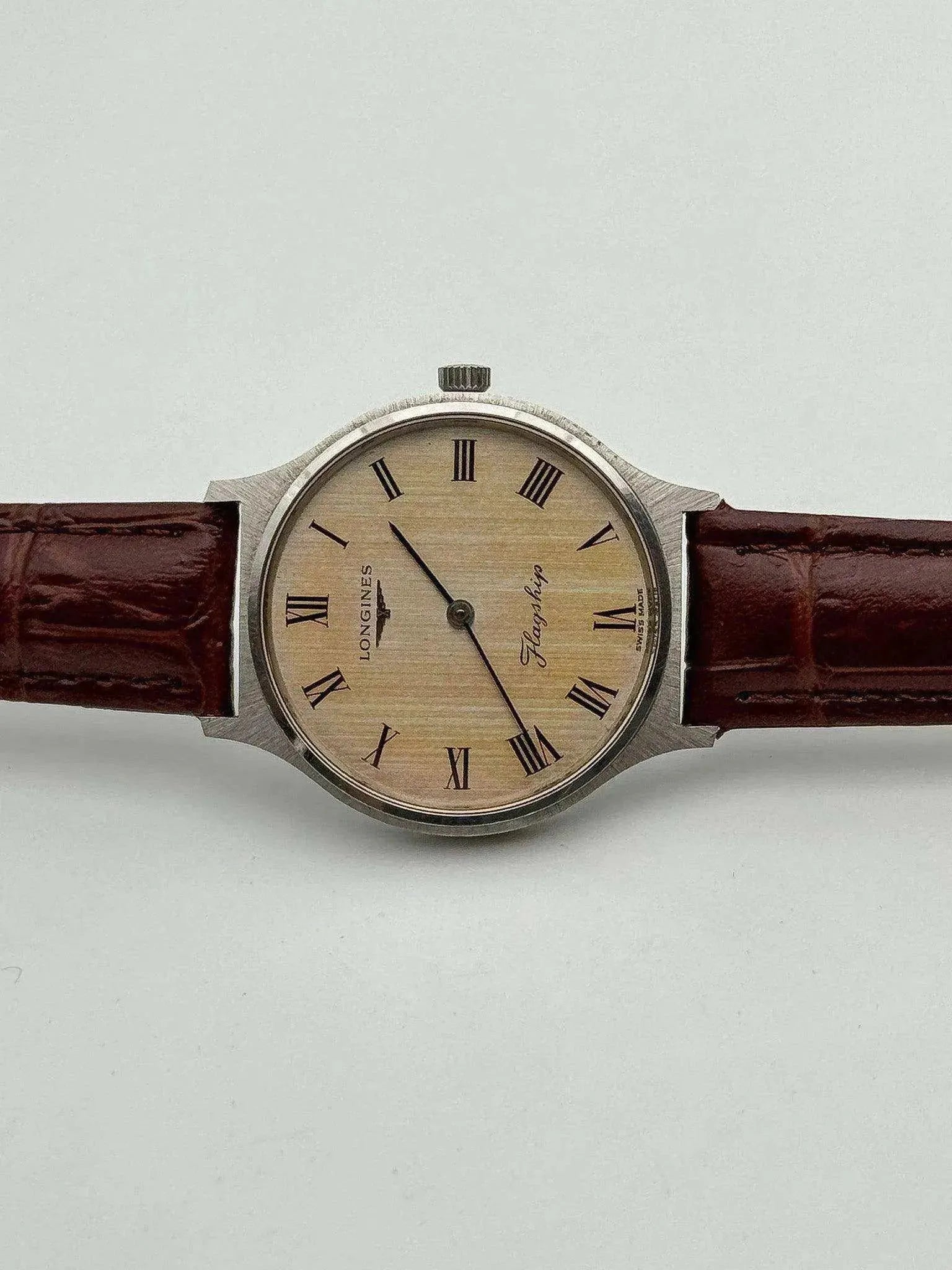 Longines - Flagship Silver Patine - 1970’s - Atelier Victor Paris - Vintage Watch Shop Dubai