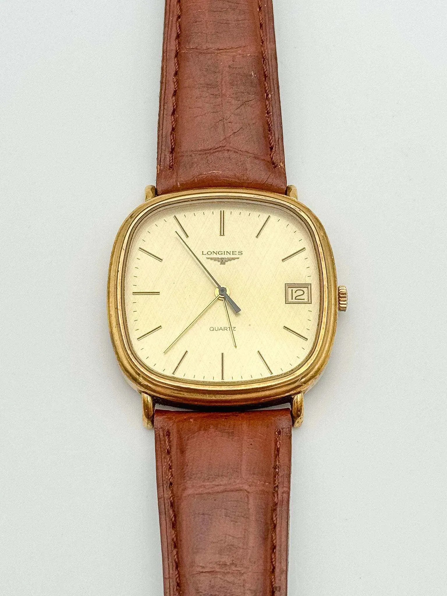 Longines - Linen Dial Square Date - 1979 - Atelier Victor - Vintage  Shop
