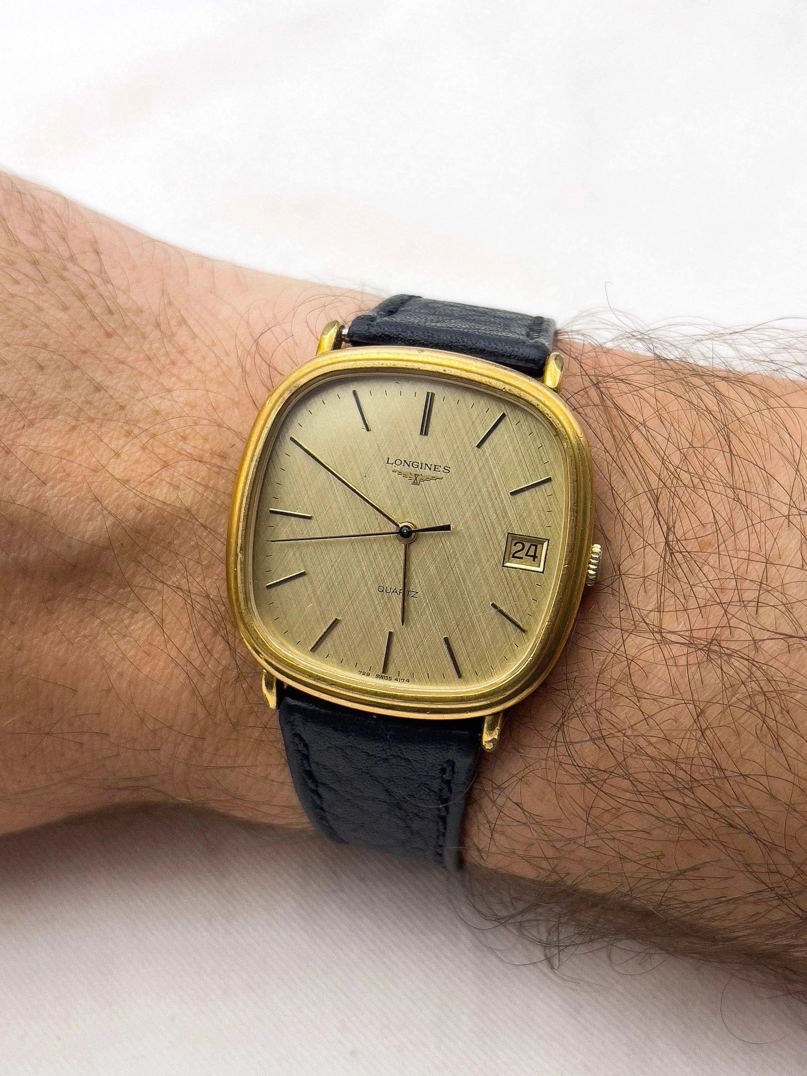 Longines - Linen Square - 1980s - Atelier Victor Paris - Vintage Watch Shop Dubai