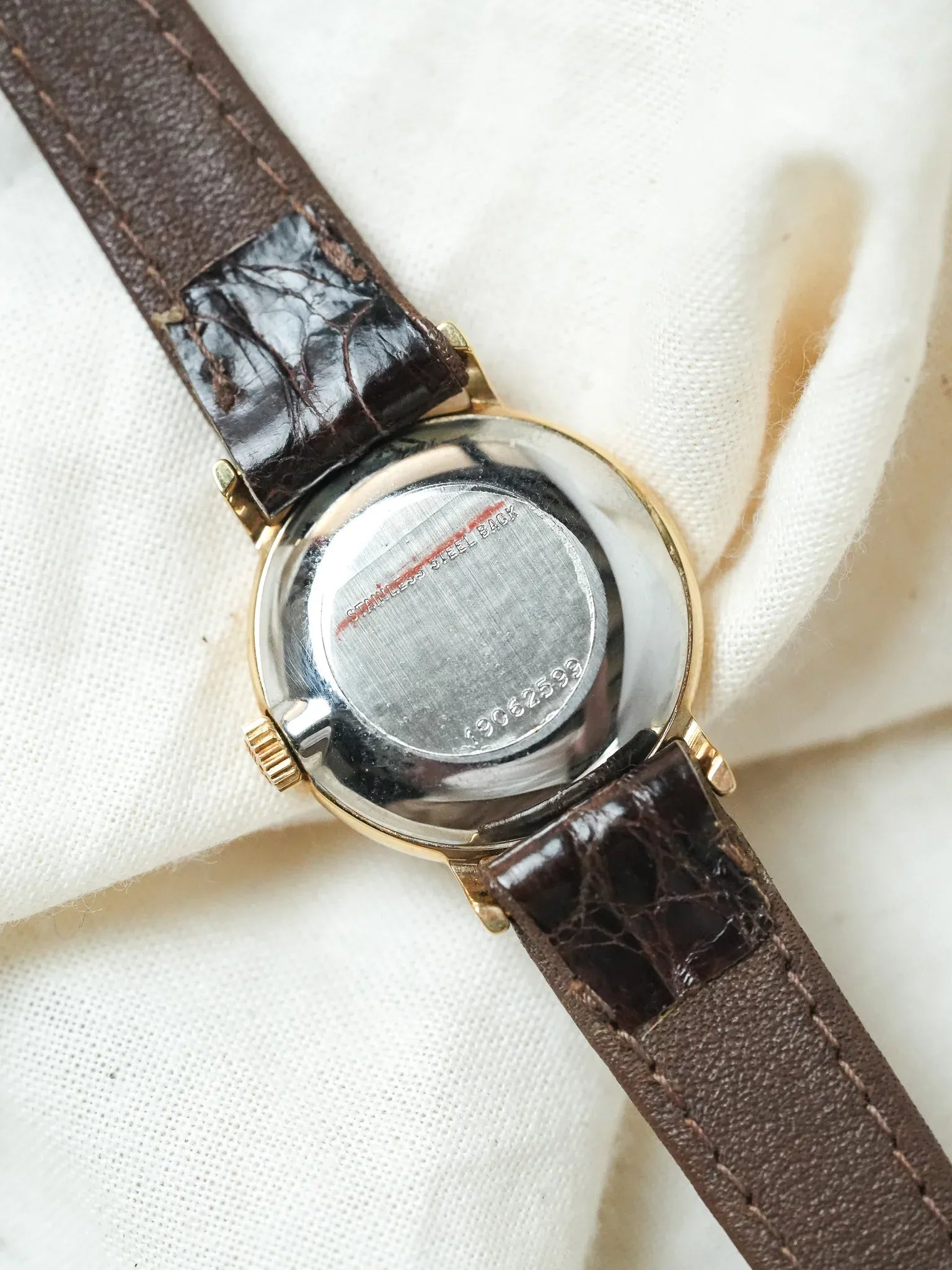 Longines- Mini Montre habillée femme plaqué Or Manuel - NOS - 1980s - Atelier Victor