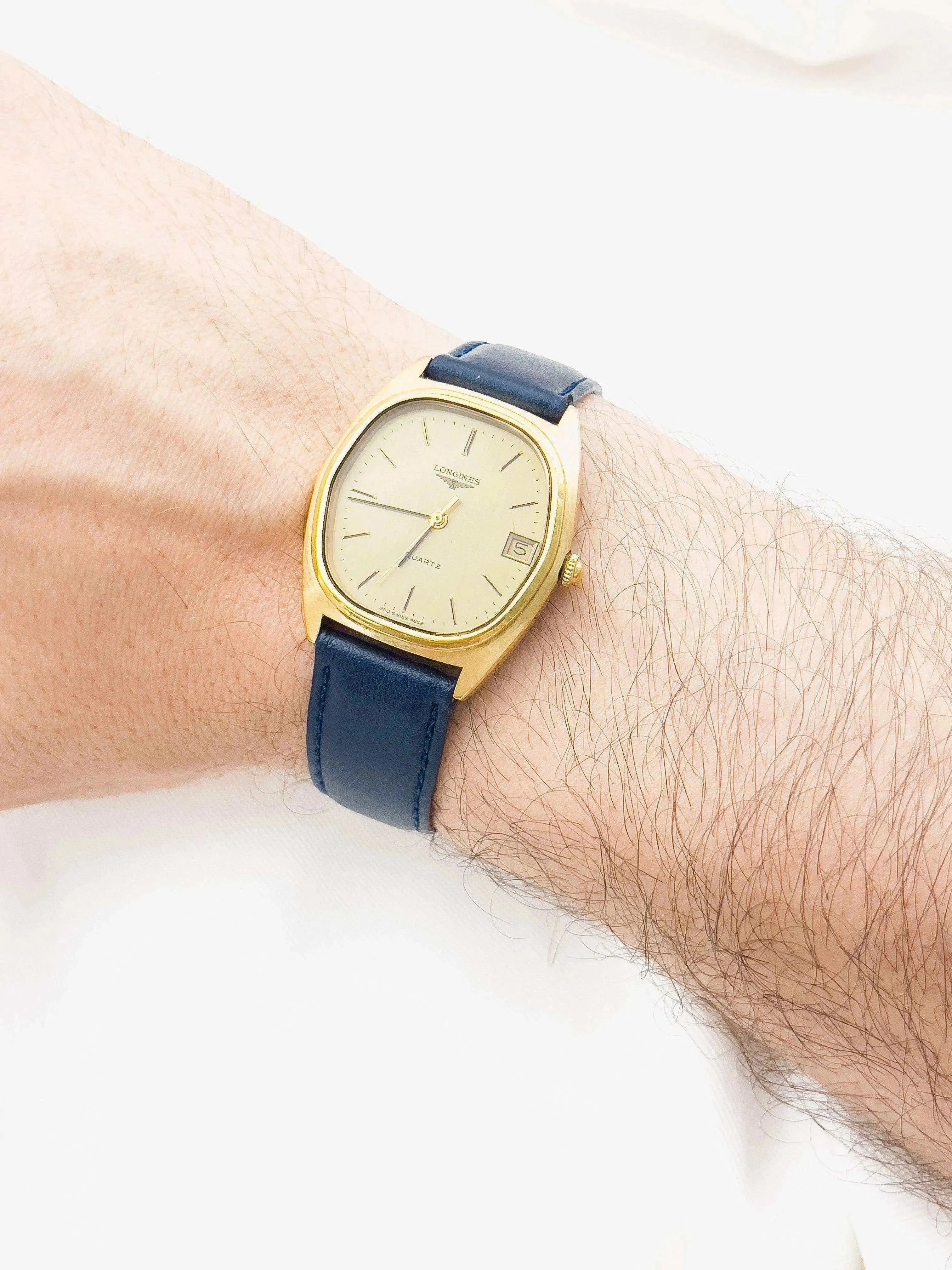Longines - Ovale Date - 1979 - Atelier Victor Paris - Vintage Watch Shop Dubai