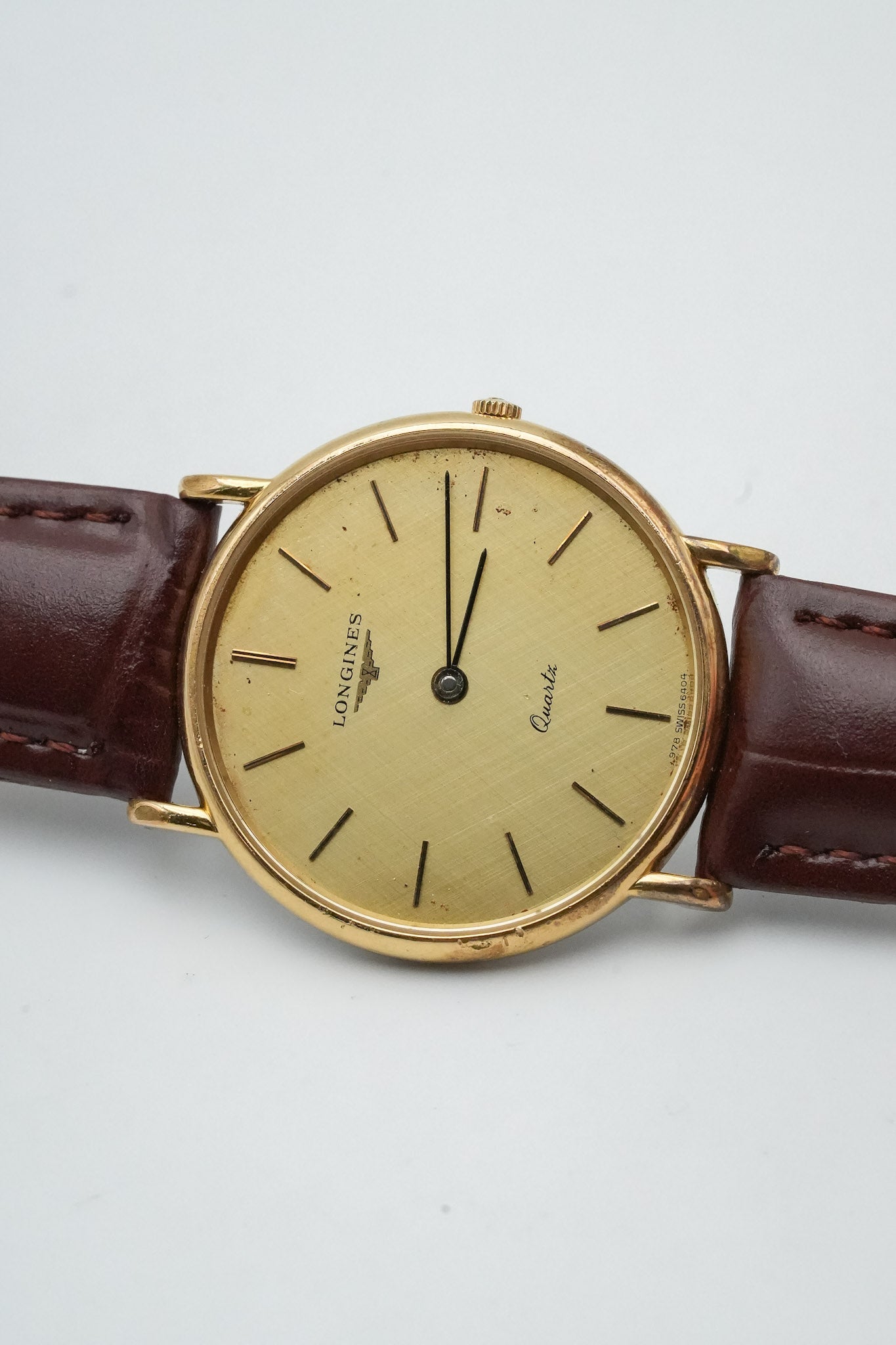 Longines - Plaqué Or Cadran lin Quartz - 1980s - Atelier Victor Paris - Vintage Watch Shop Dubai