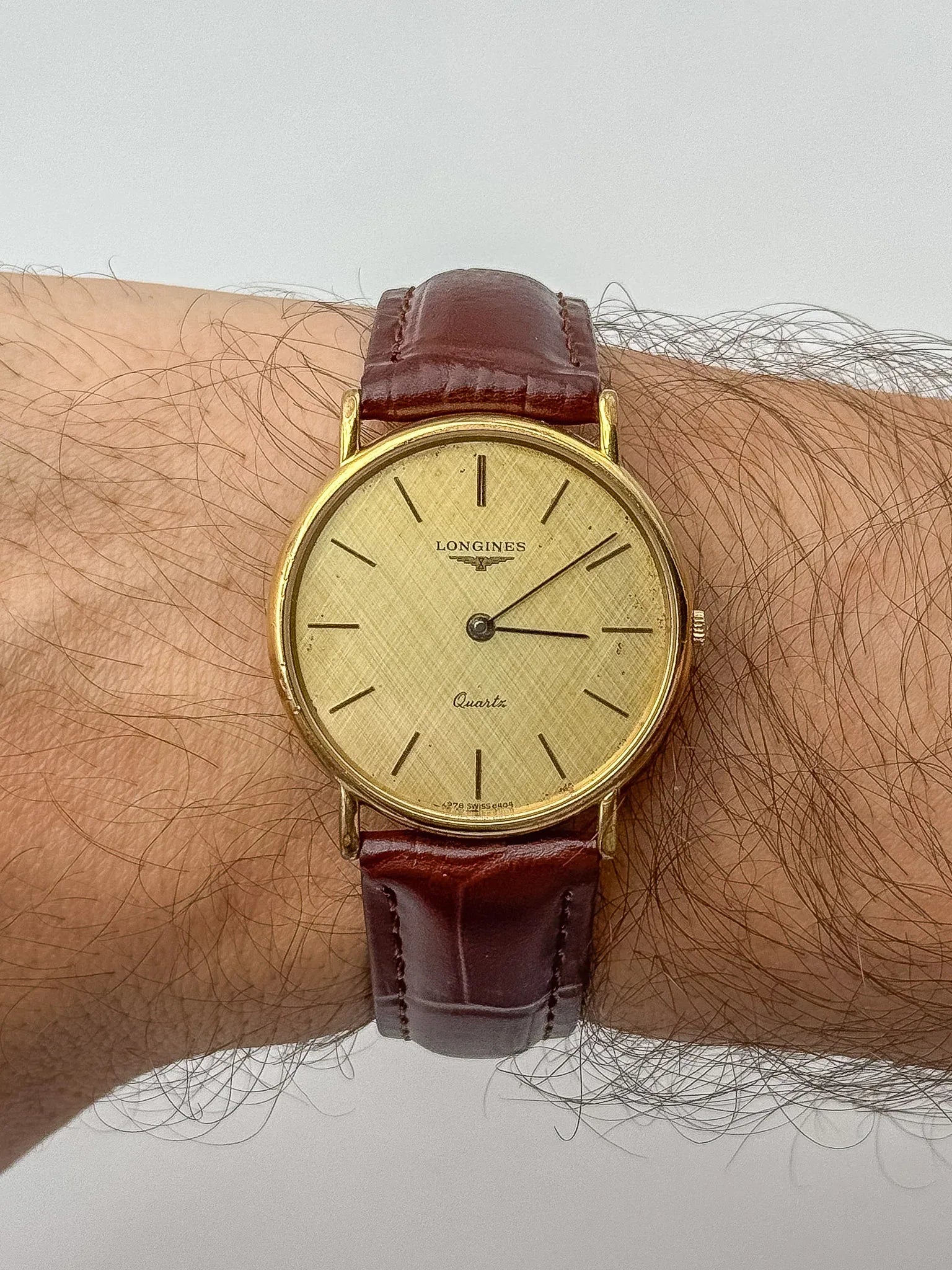 Longines - Plaqué Or Cadran lin Quartz - 1980s - Atelier Victor - Vintage  Shop