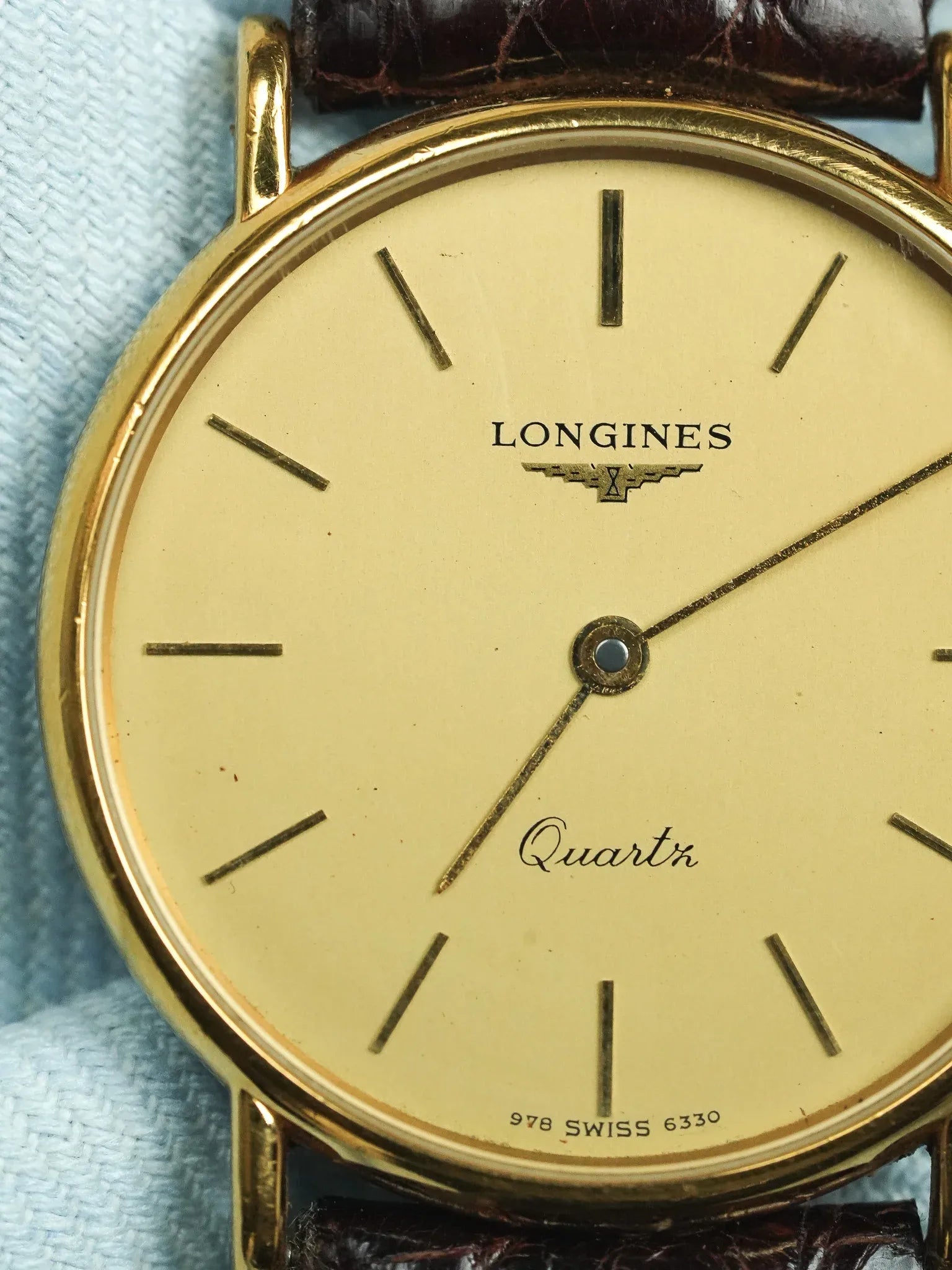Longines - Ronde Extra plate Cadran Or Quartz - 1980s - Atelier Victor - Vintage  Shop