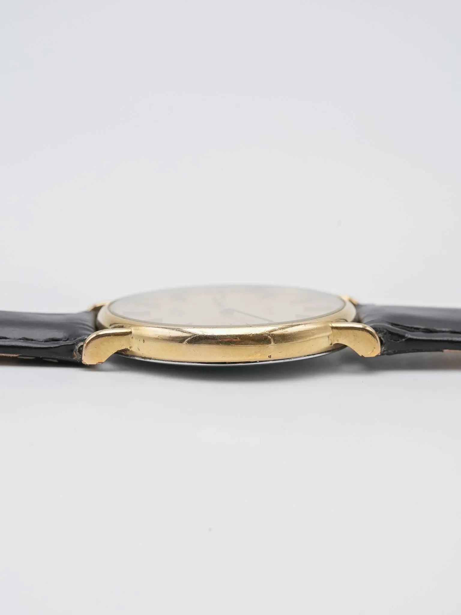 Longines - Ronde plaqué or lin - 1980s - Atelier Victor - Vintage  Shop