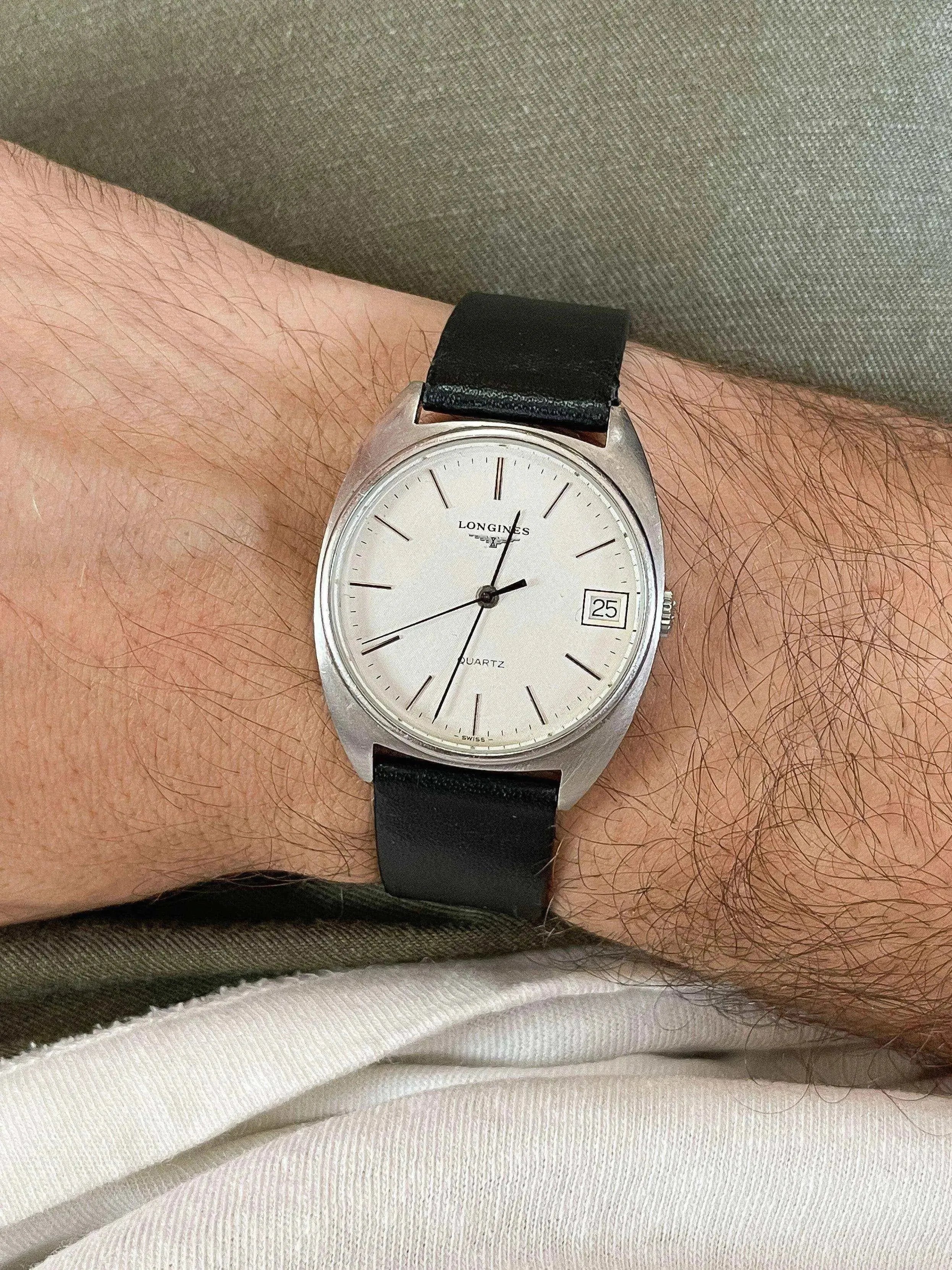 Longines - Silver Linen Dial - 1978 - Atelier Victor Paris - Vintage Watch Shop Dubai