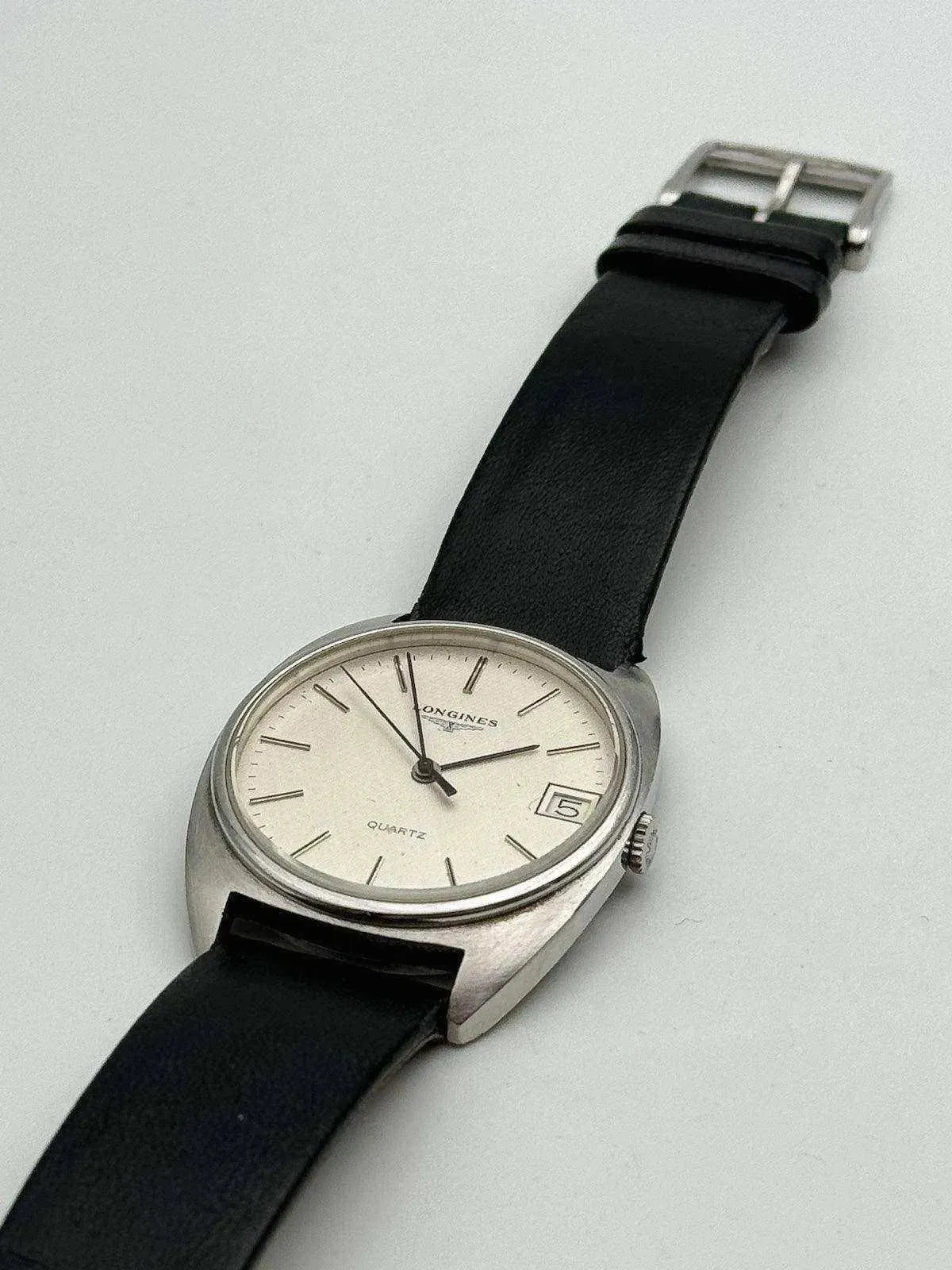 Longines - Silver Linen Dial - 1978 - Atelier Victor Paris - Vintage Watch Shop Dubai