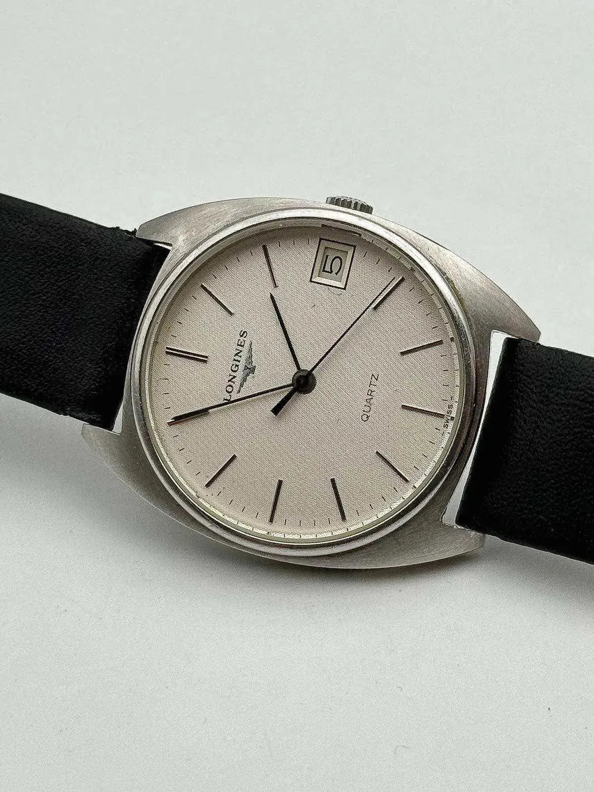 Longines - Silver Linen Dial - 1978 - Atelier Victor Paris - Vintage Watch Shop Dubai