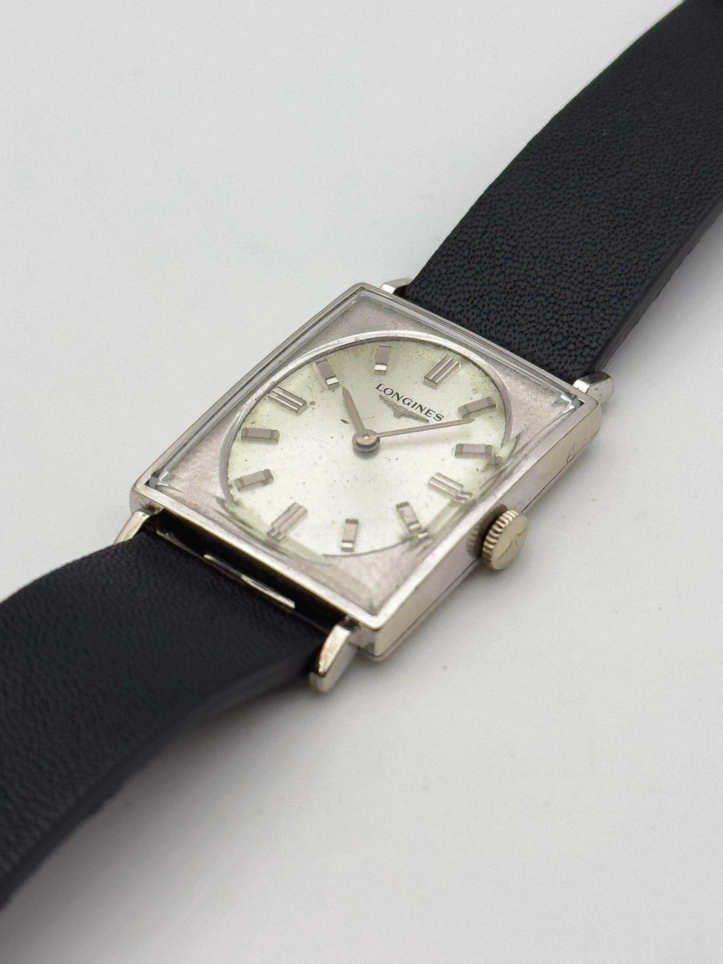 Longines - Tank 10k White Gold Filled Dial - 1974 - Atelier Victor - Vintage  Shop