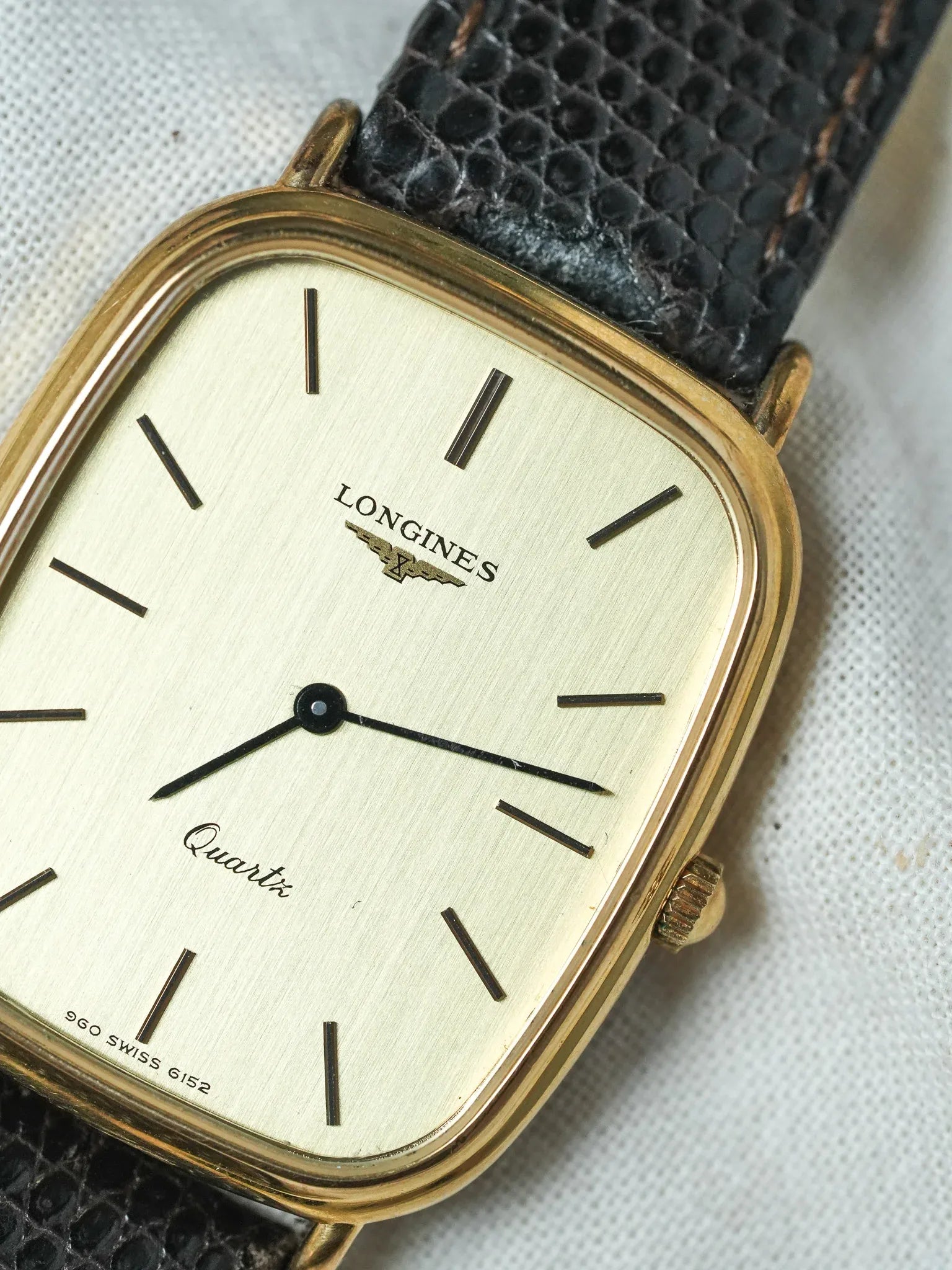 Longines - Tonneau Allongé plaqué Or index onyx - 1980s - Atelier Victor