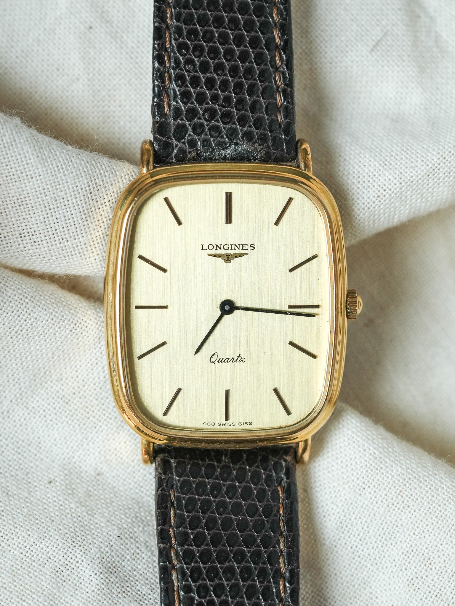 Longines - Tonneau Allongé plaqué Or index onyx - 1980s - Atelier Victor - Vintage  Shop