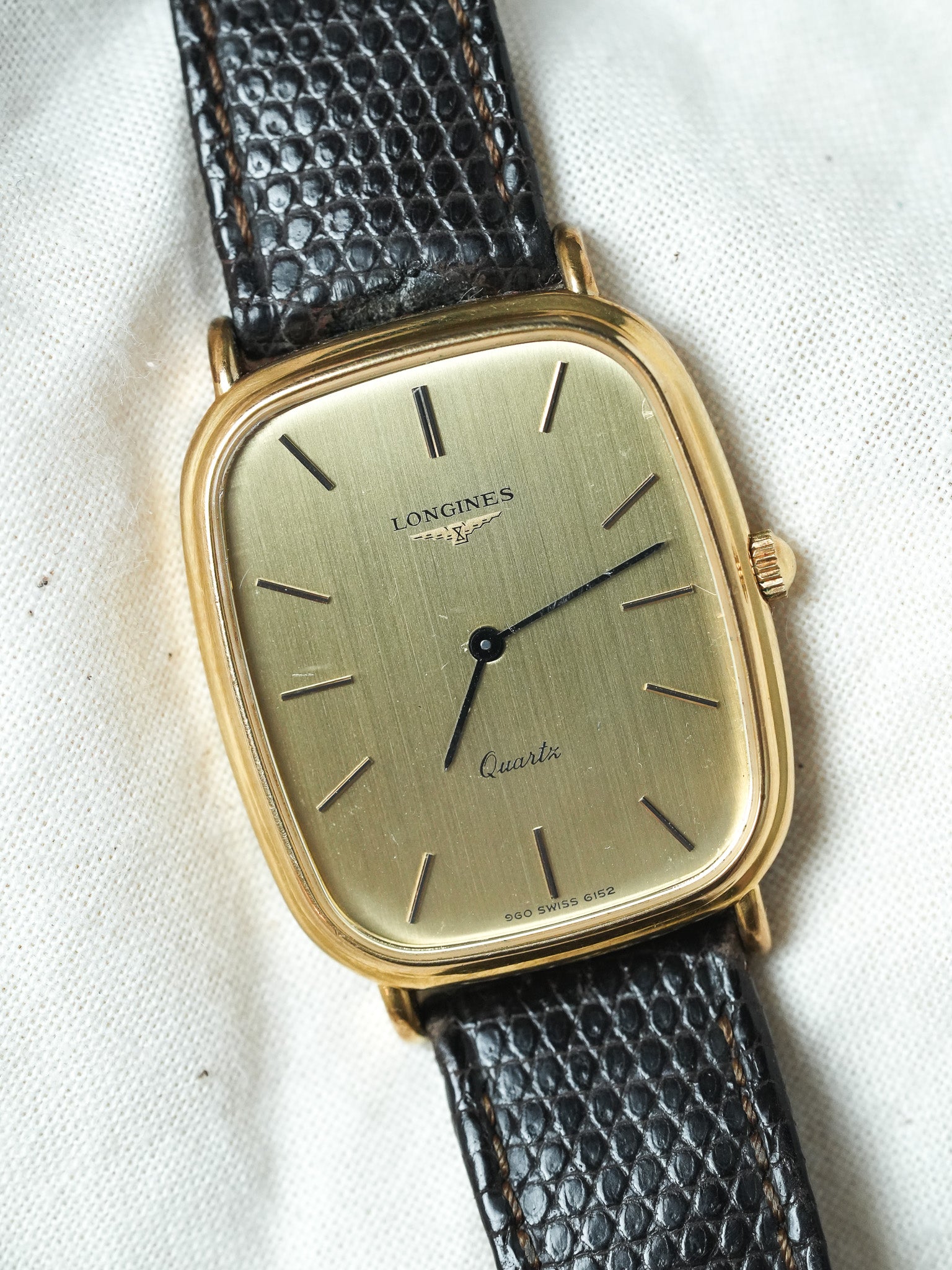 Longines - Tonneau Allongé plaqué Or index onyx - 1980s - Atelier Victor - Vintage  Shop