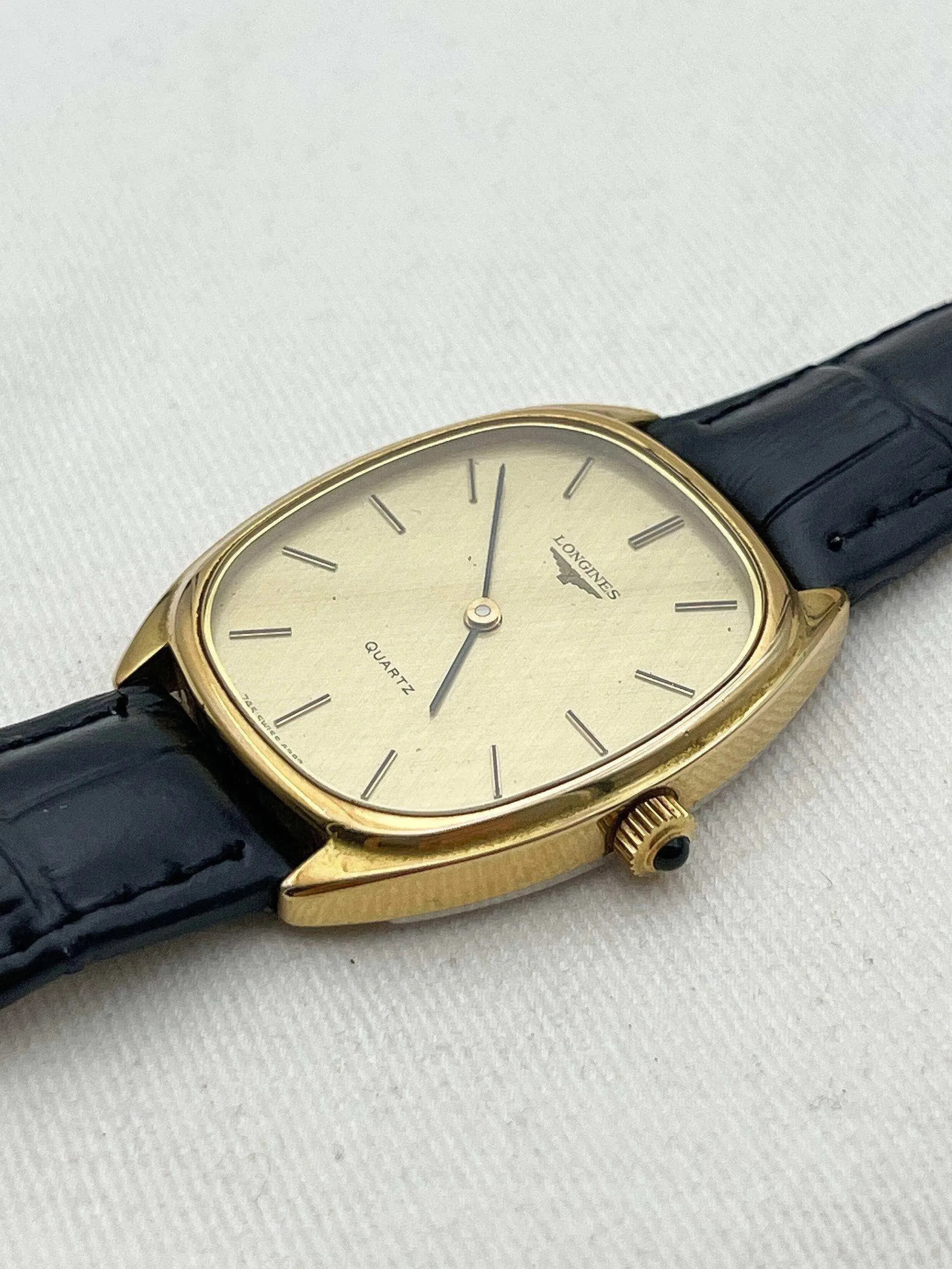 Longines - Tonneau Gold Cabochon - 1979 - Atelier Victor - Vintage  Shop