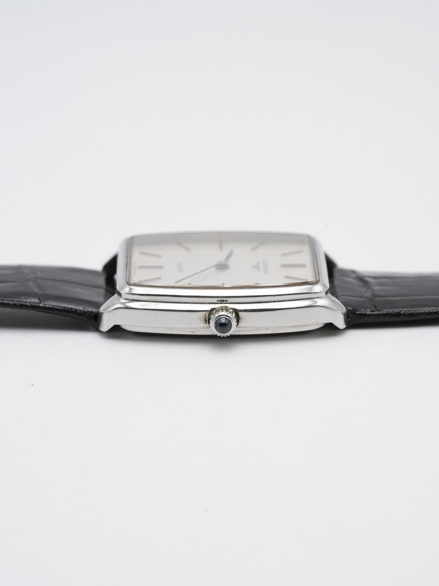 Longines - Tonneau Lin Acier - 1980s - Atelier Victor - Vintage  Shop