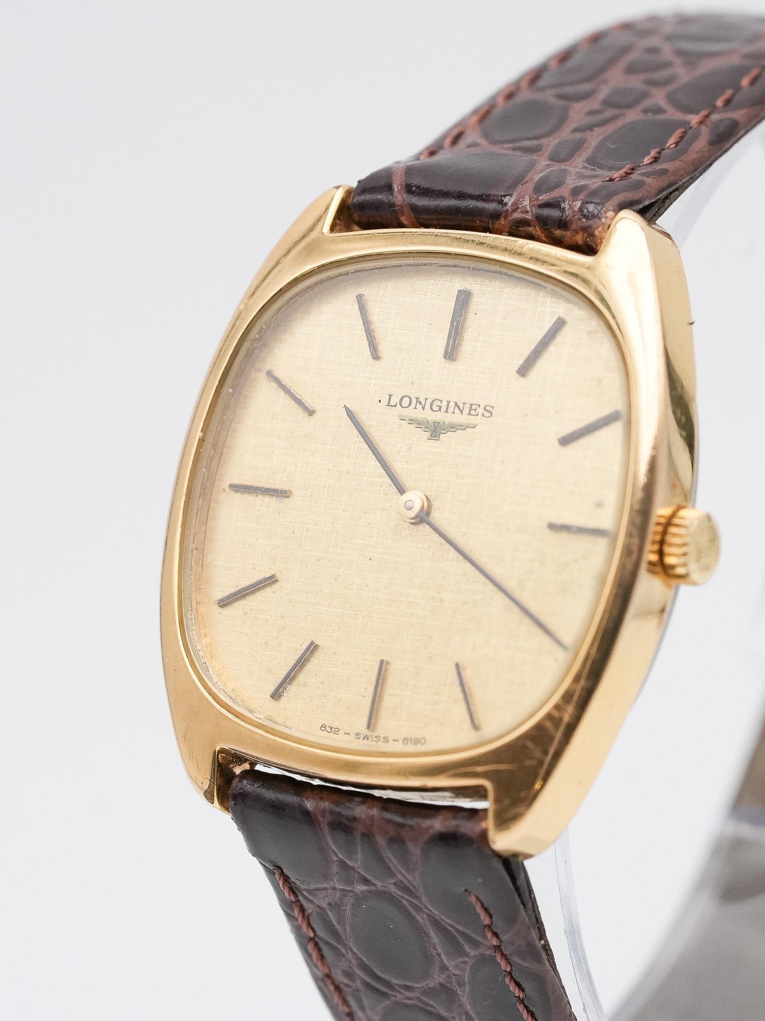 Longines - Tonneau Lin plaqué or meca - 1980s - Atelier Victor Paris - Vintage Watch Shop Dubai
