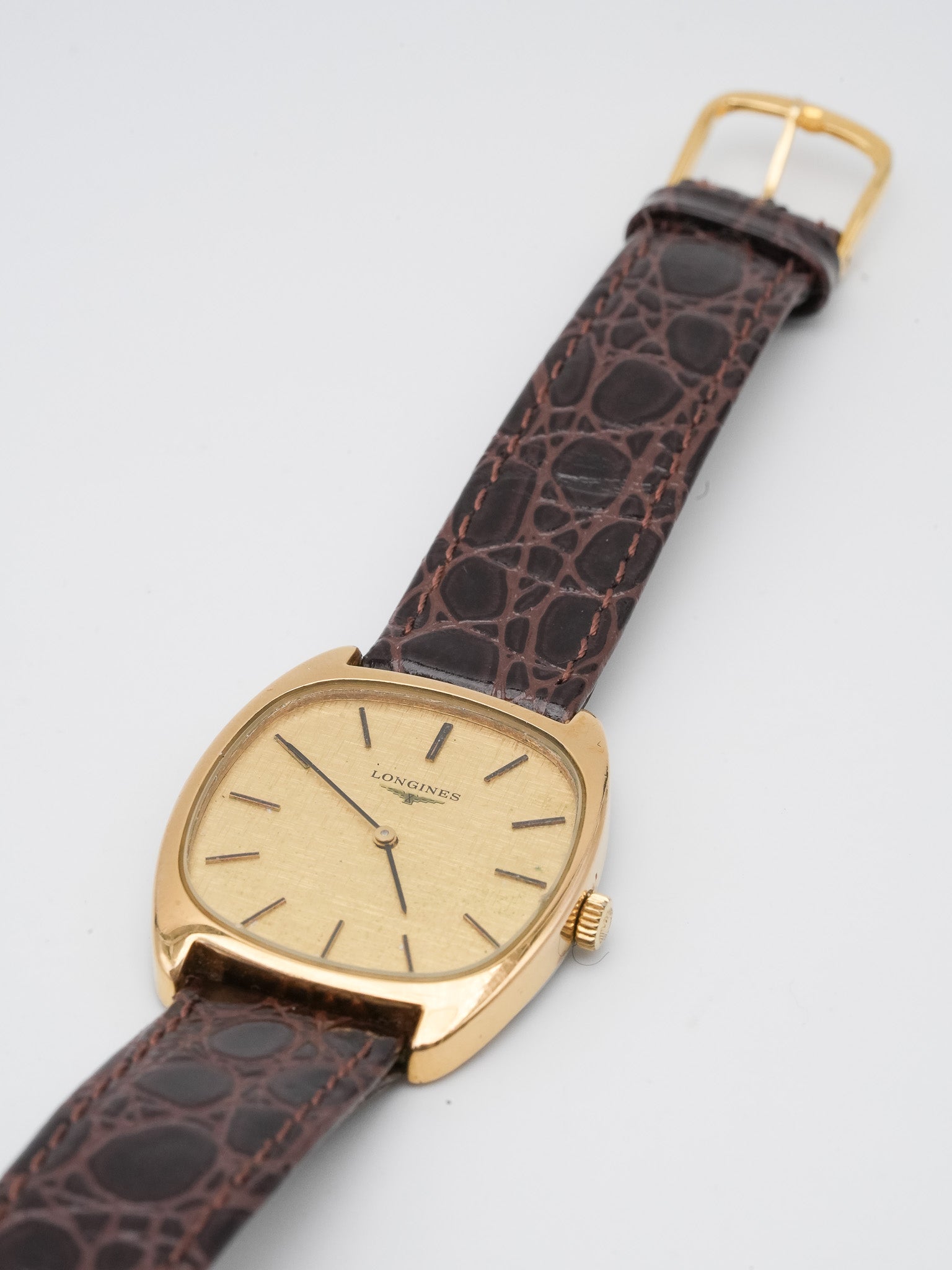 Longines - Tonneau Lin plaqué or meca - 1980s - Atelier Victor Paris - Vintage Watch Shop Dubai