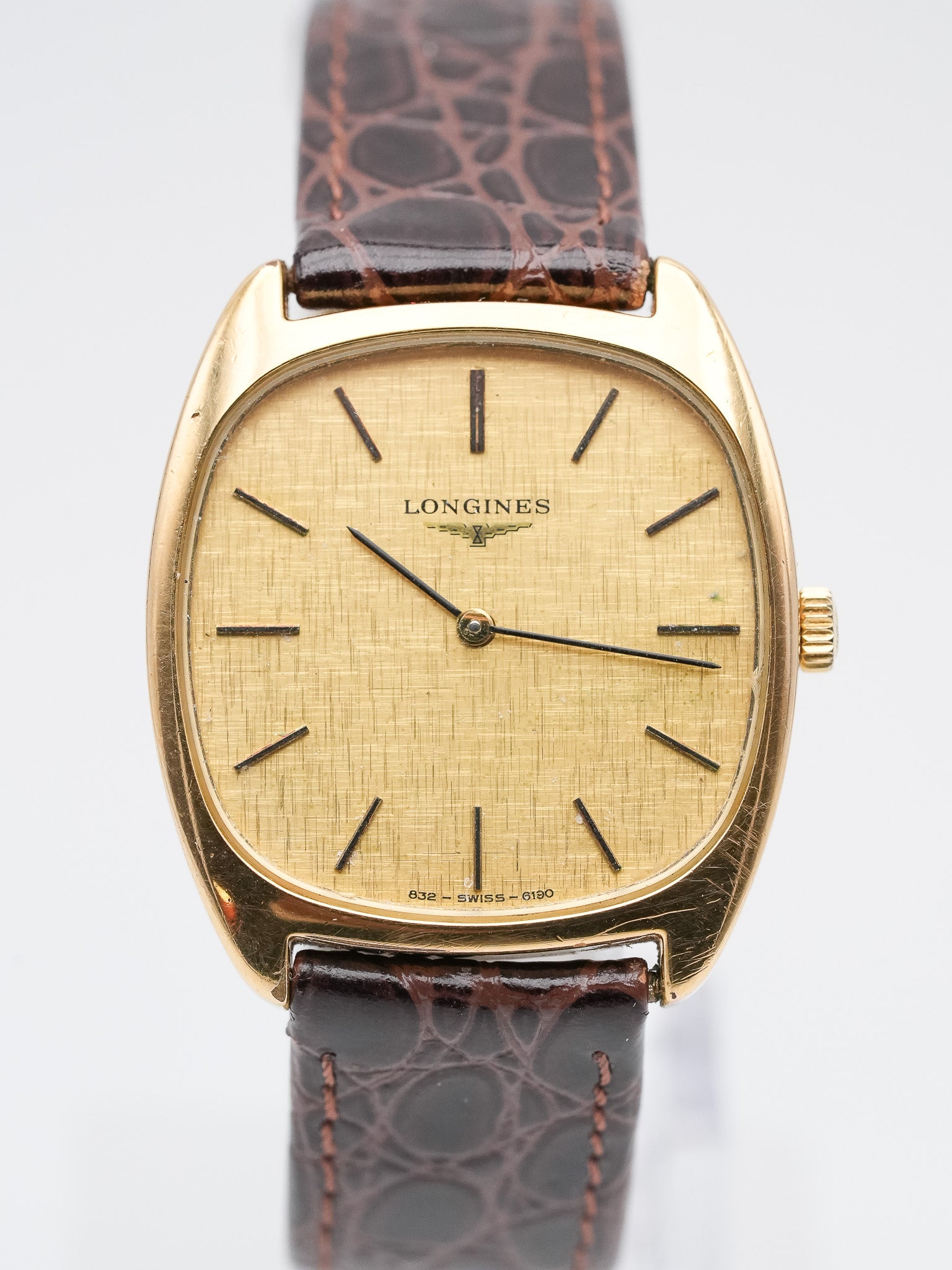 Longines - Tonneau Lin plaqué or meca - 1980s - Atelier Victor Paris - Vintage Watch Shop Dubai