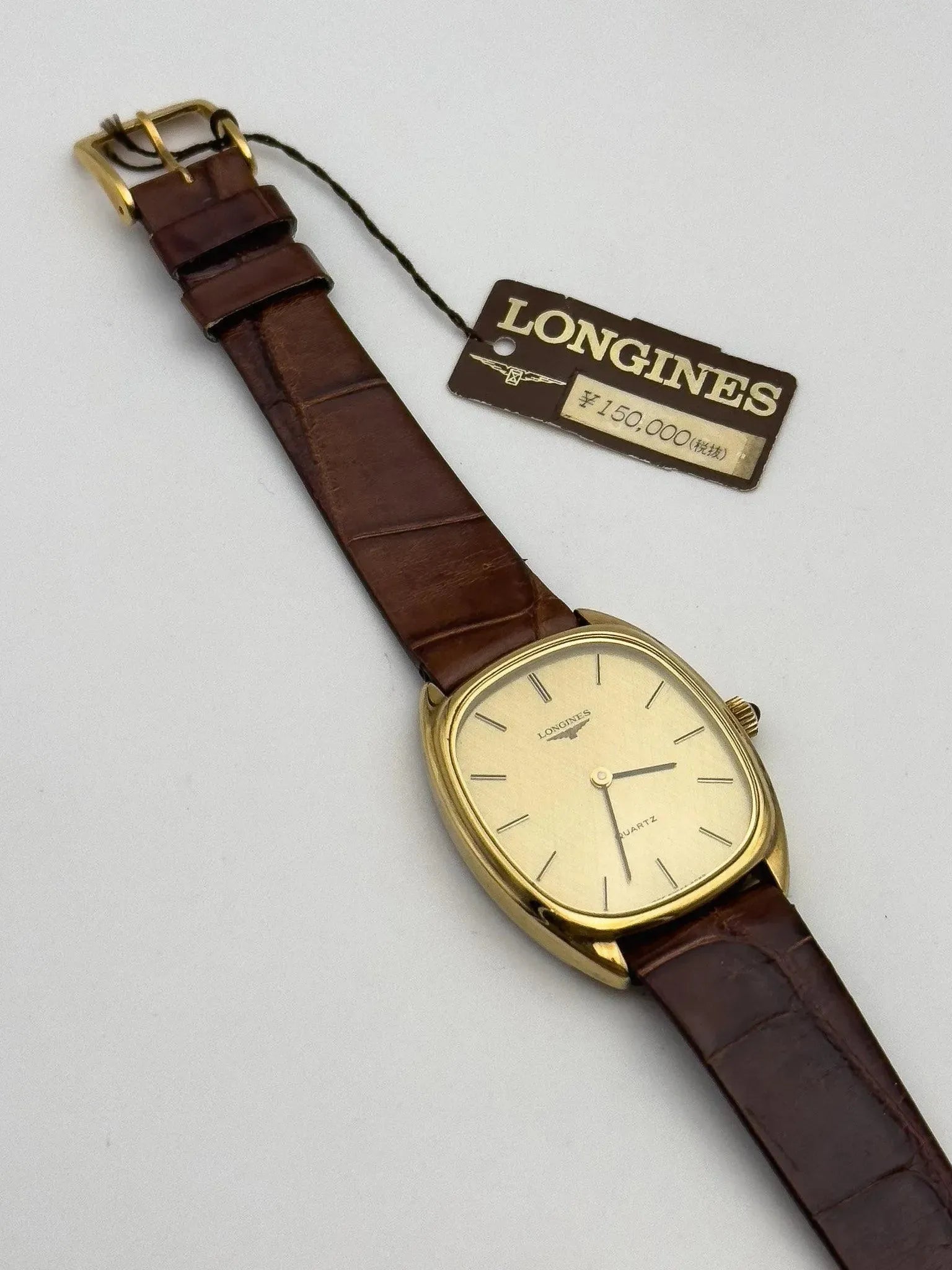 Longines - Tonneau Linen Cabochon - 1979 - Atelier Victor - Vintage  Shop
