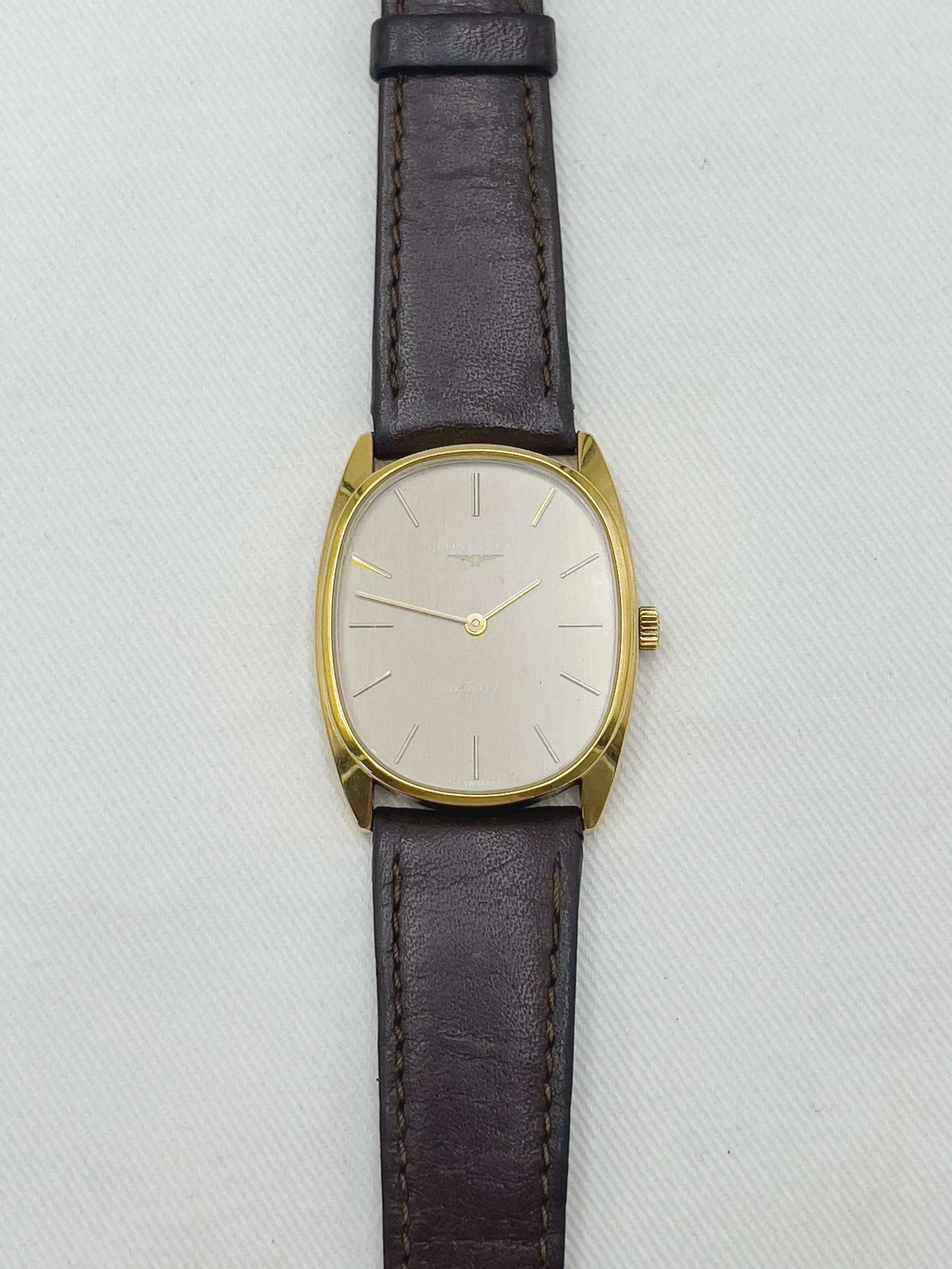 Longines - Tonneau Moka Or - 1979 - Atelier Victor
