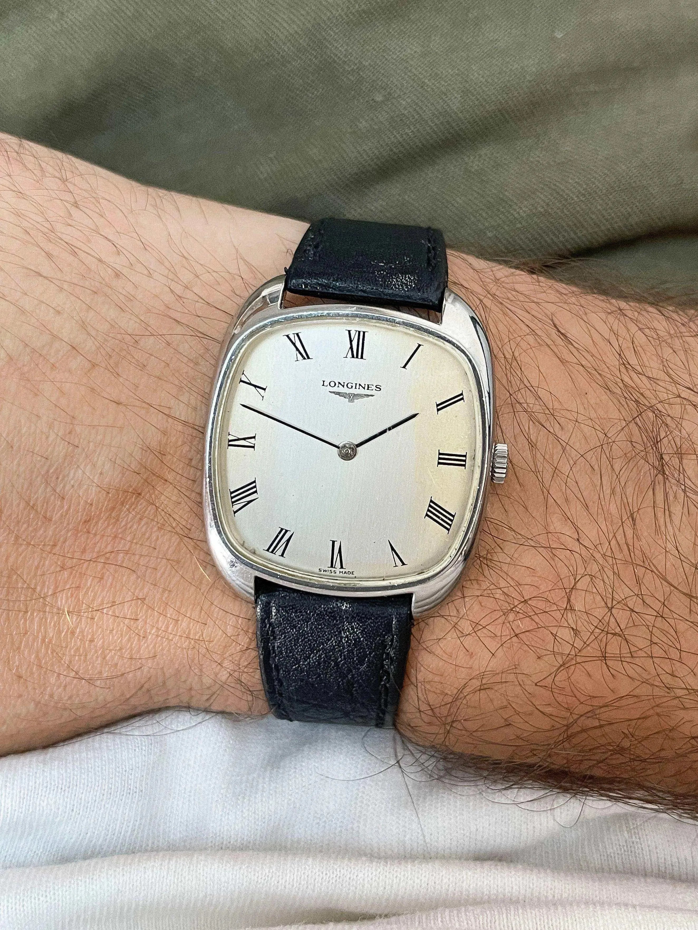 Longines - Tonneau Patiné - 1976 - Atelier Victor Paris - Vintage Watch Shop Dubai