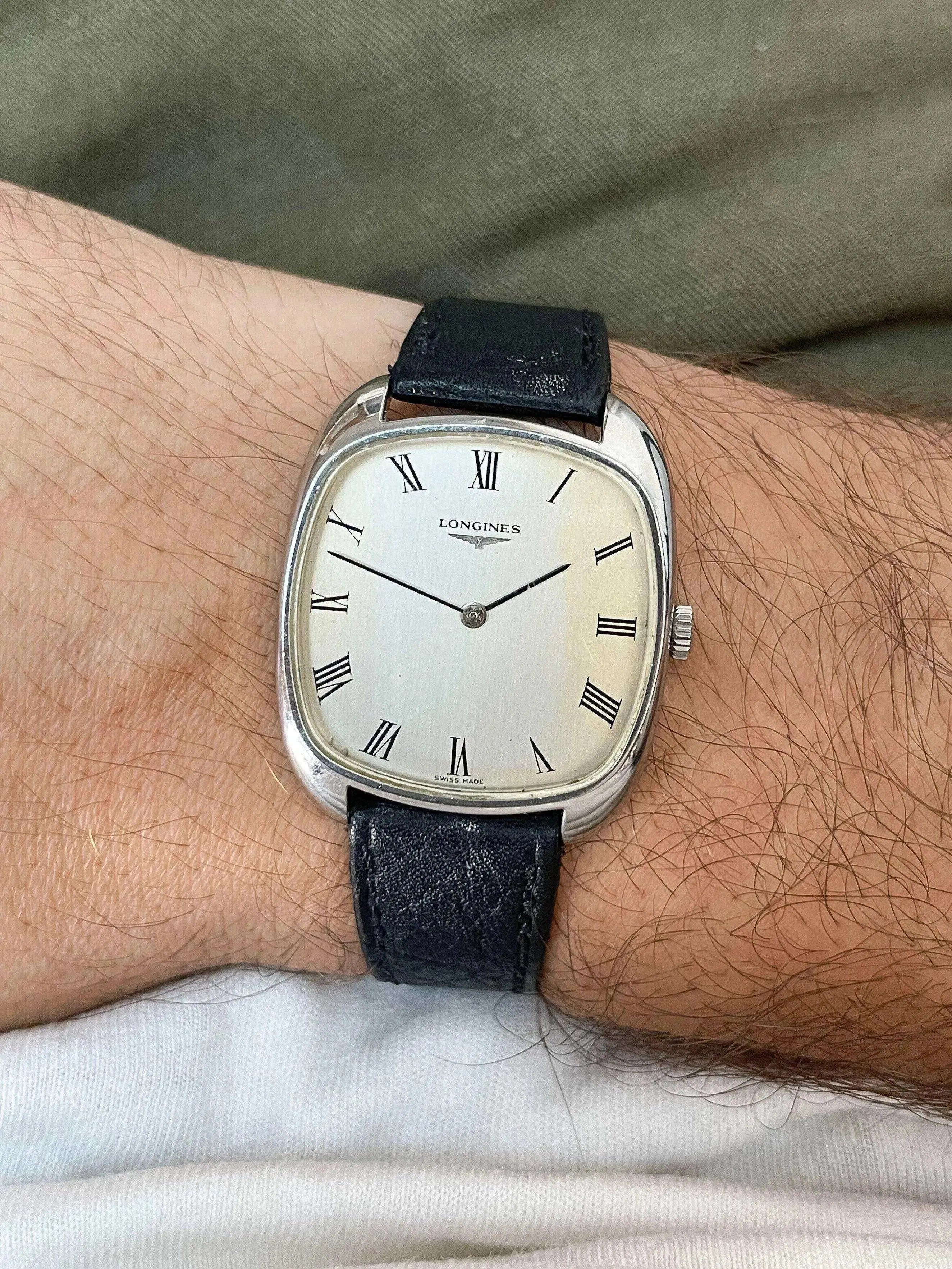 Longines - Tonneau Patiné - 1976 - Atelier Victor - Vintage  Shop
