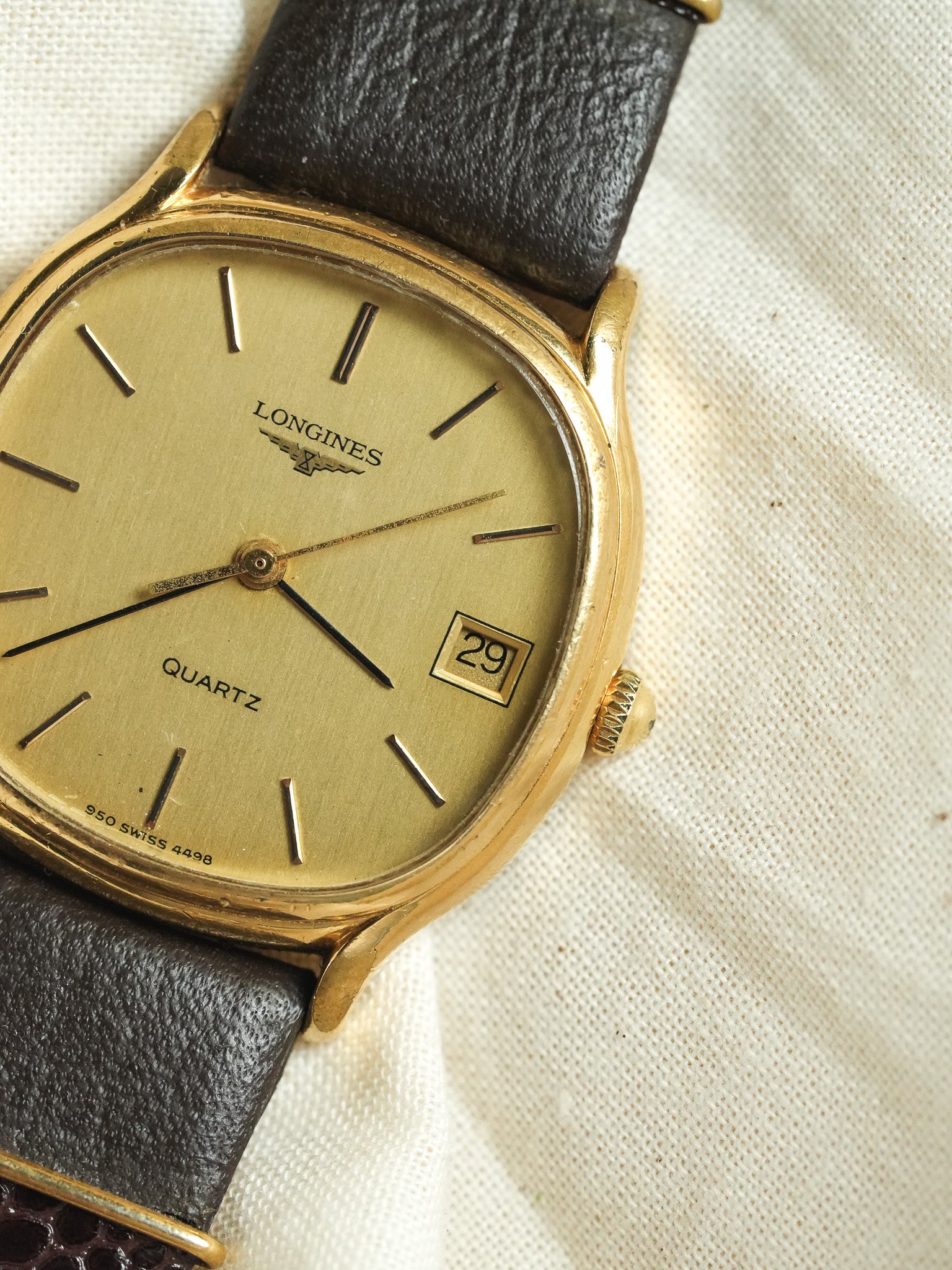 Longines - Tonneau Plaqué Or date Quartz - 1980s - Atelier Victor - Vintage  Shop