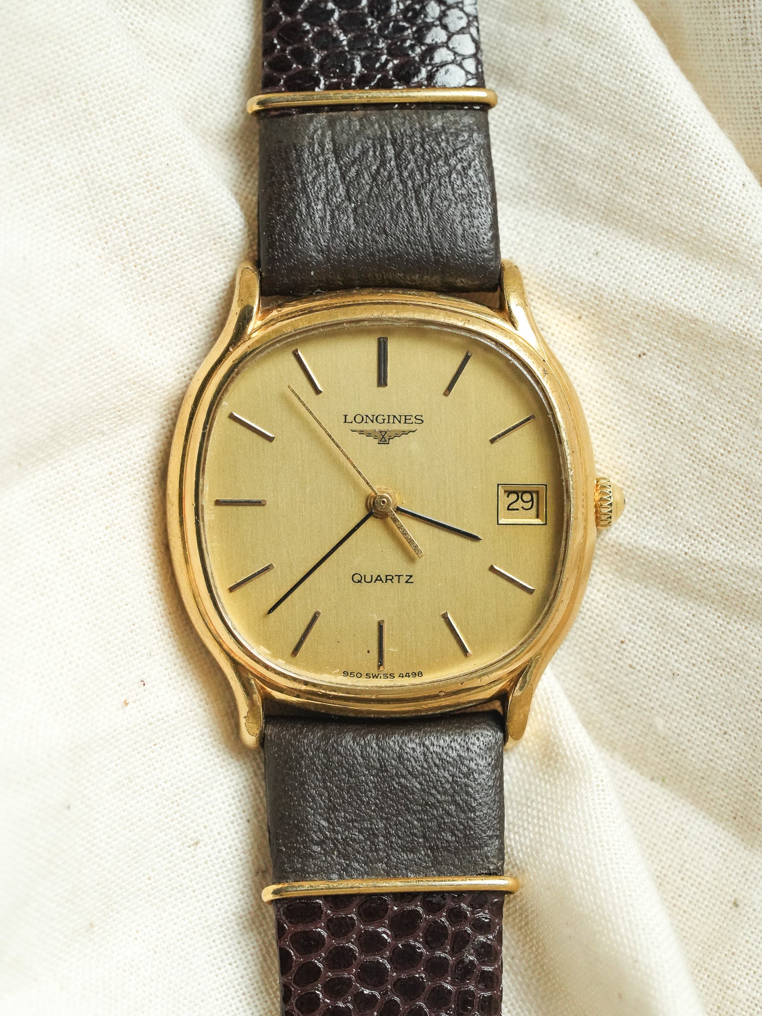 Longines - Tonneau Plaqué Or date Quartz - 1980s - Atelier Victor - Vintage  Shop