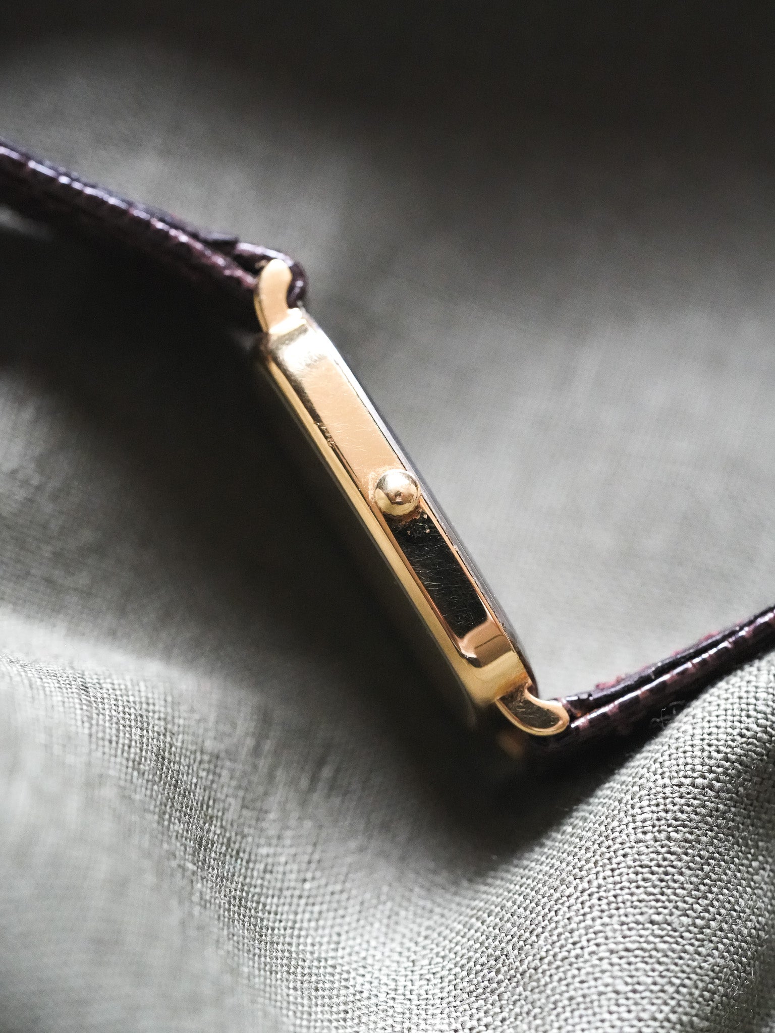 Longines - Tonneau plaqué Or quartz - 1980s - Atelier Victor Paris - Vintage Watch Shop Dubai