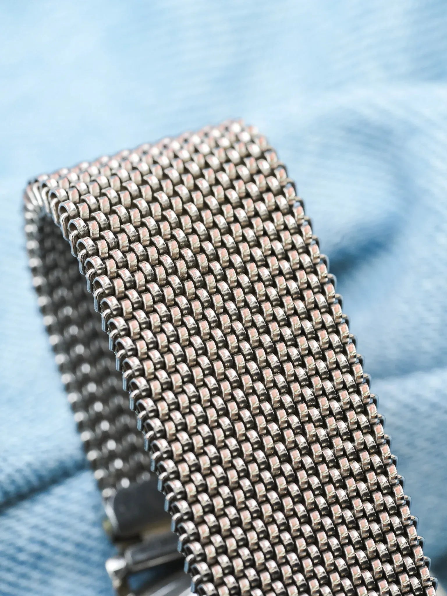 Longines - TV acier cadran argent - 1980s - Atelier Victor