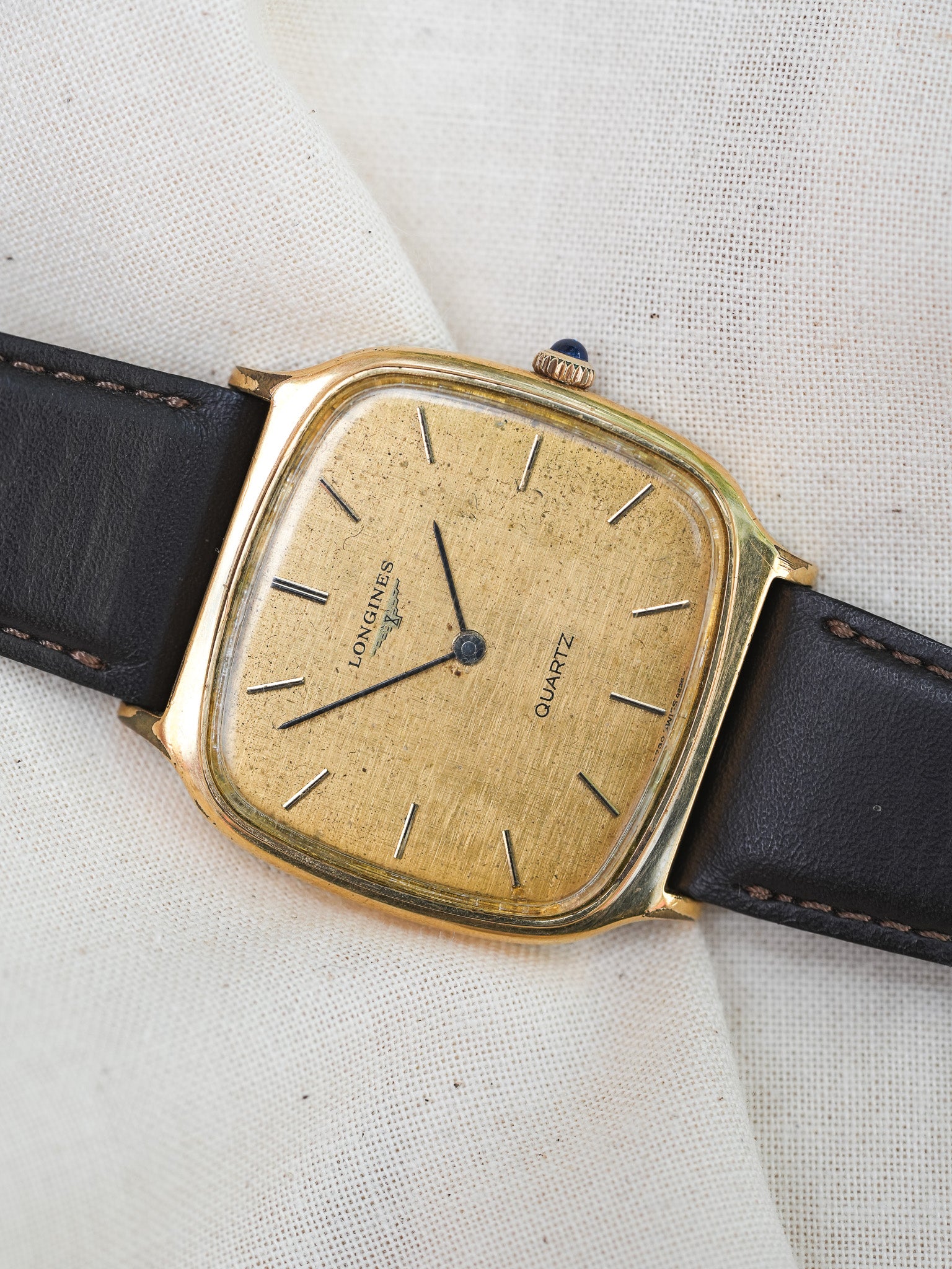 Longines - Tv plaqué or cadran lin cabochon - 1980s - Atelier Victor Paris - Vintage Watch Shop Dubai