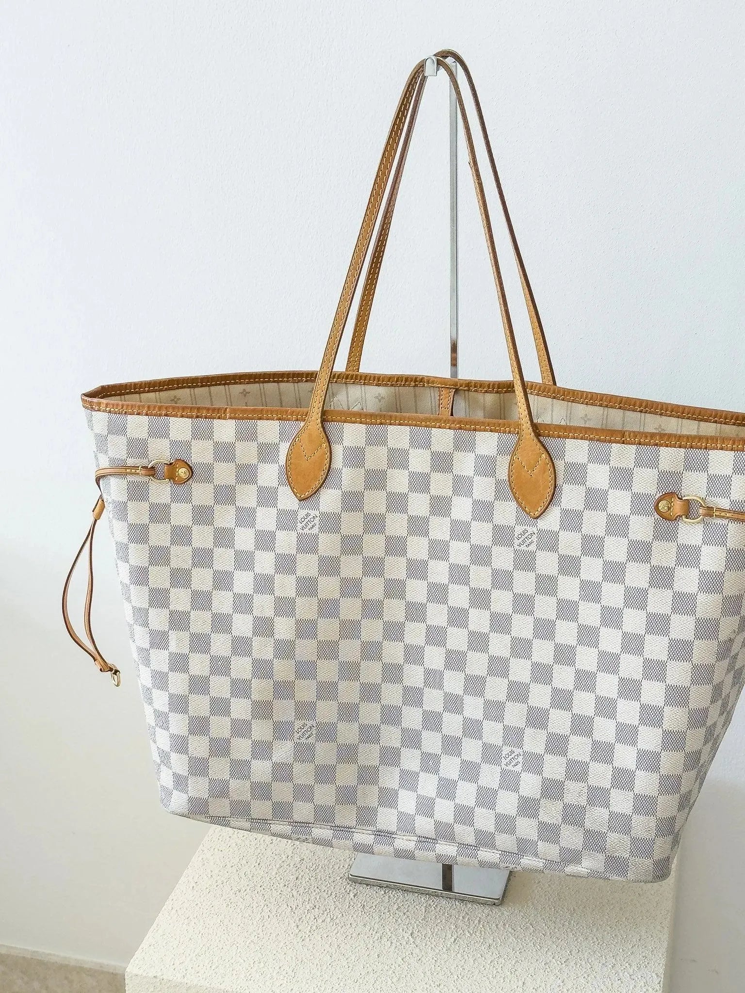 Louis Vuitton - Neverfull Beige - Atelier Victor Paris - Vintage Watch Shop Dubai