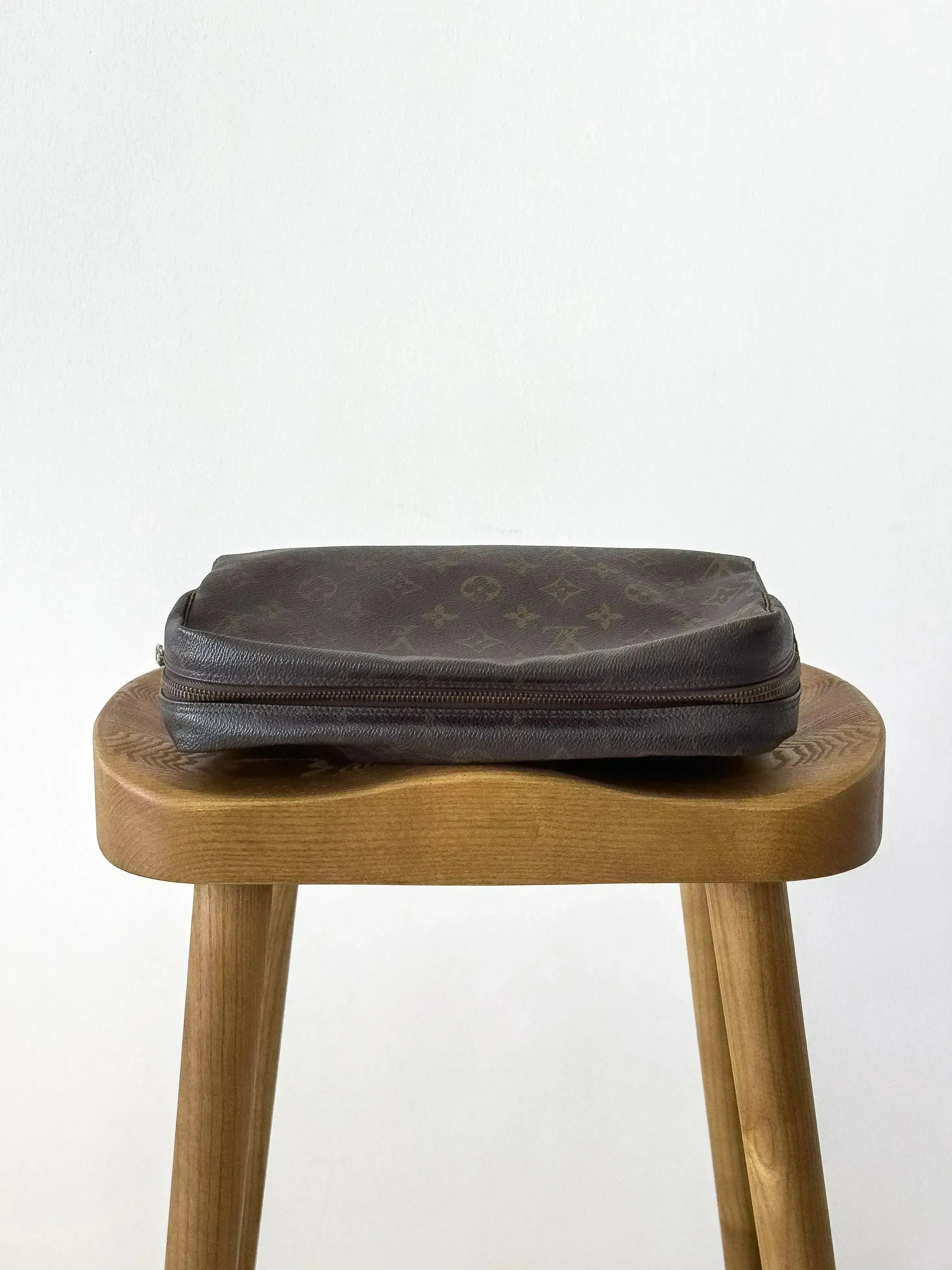 Louis Vuitton - pouch Vintage XL Monogram