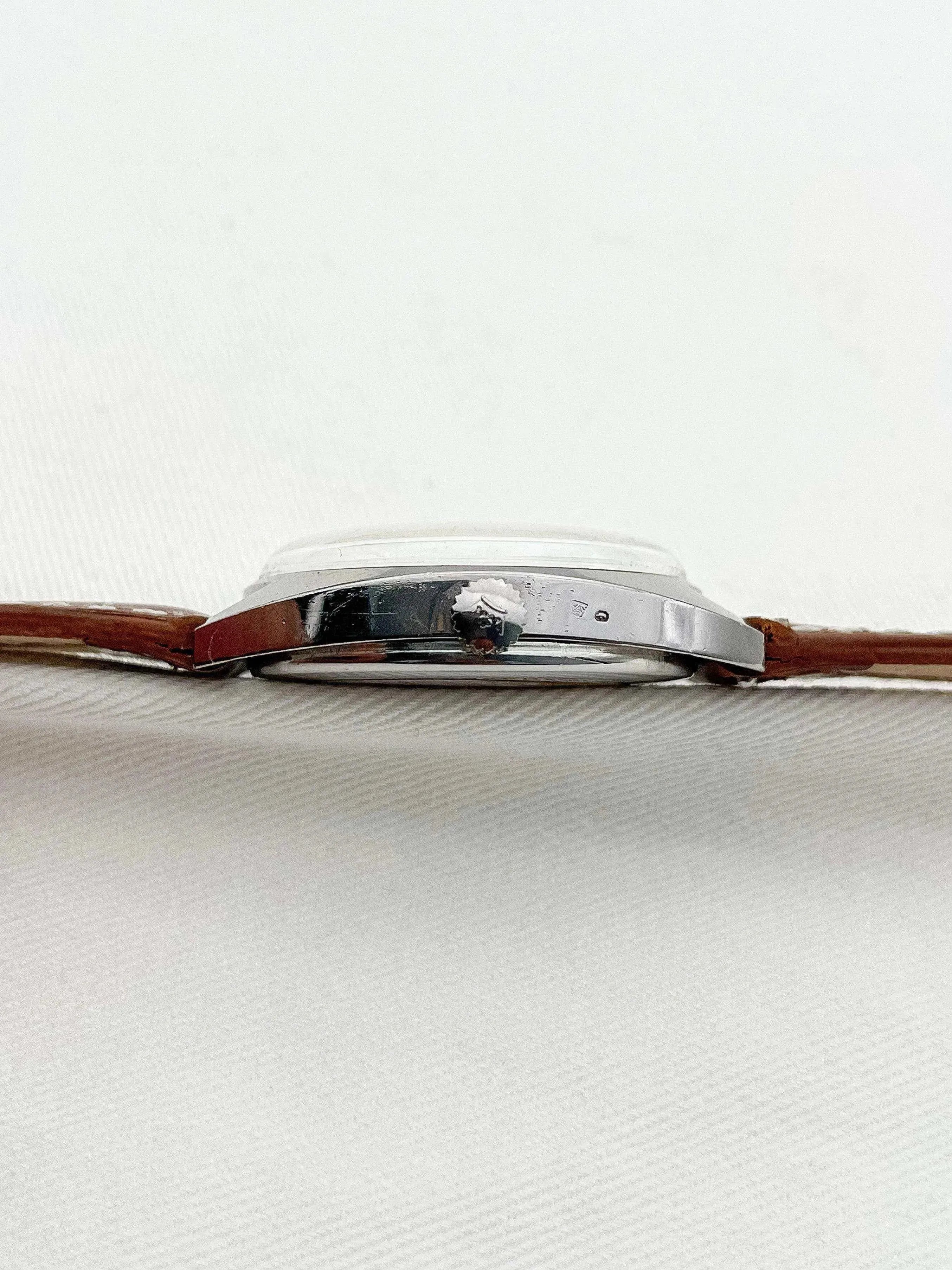 Marvin - Steel Dial Petite Seconde - 1970 - Atelier Victor Paris - Vintage Watch Shop Dubai